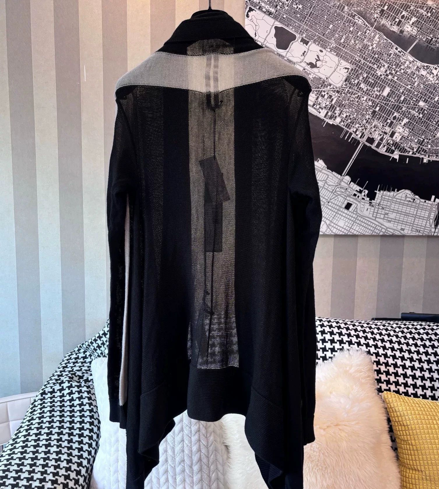 Rick Owens Rick Owens autumn cardigan brand new without tag Size S / US 4 / IT 40 - 2 Thumbnail