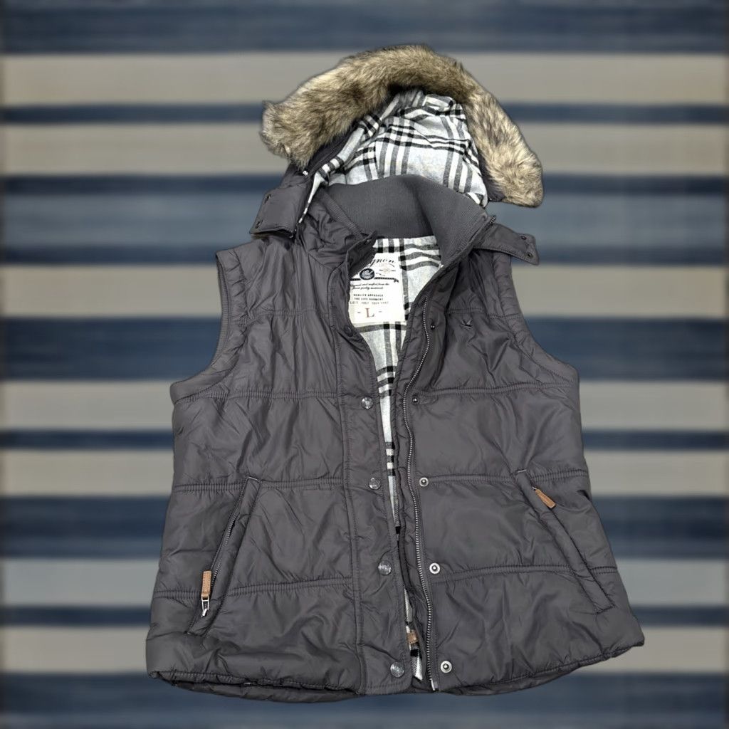 Vintage VINTAGE Chevignon Girl Puffer Vest Plaid Gray Multi Large Women Adult Vest L Gray Plaid Women Size L / US 10 / IT 46 - 1 Thumbnail