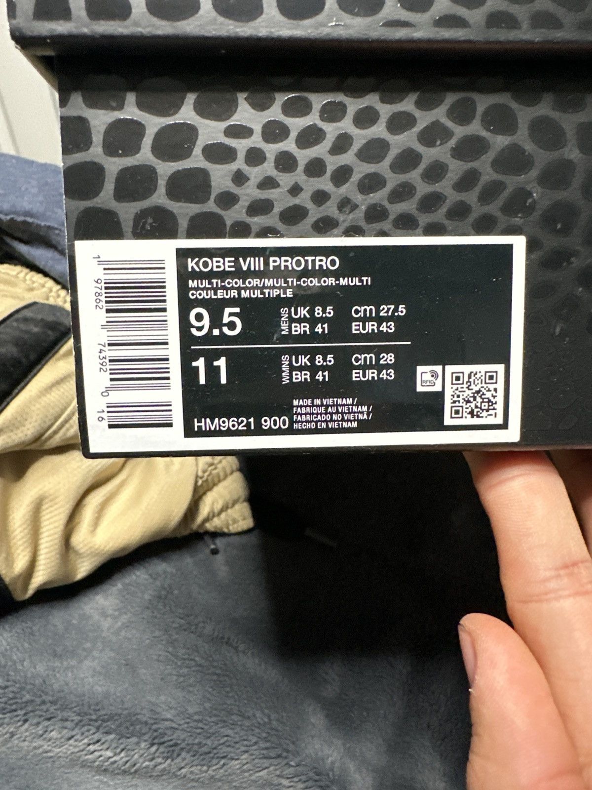 Nike Kobe 8 “What The” Size US 9.5 / EU 42-43 - 9 Thumbnail