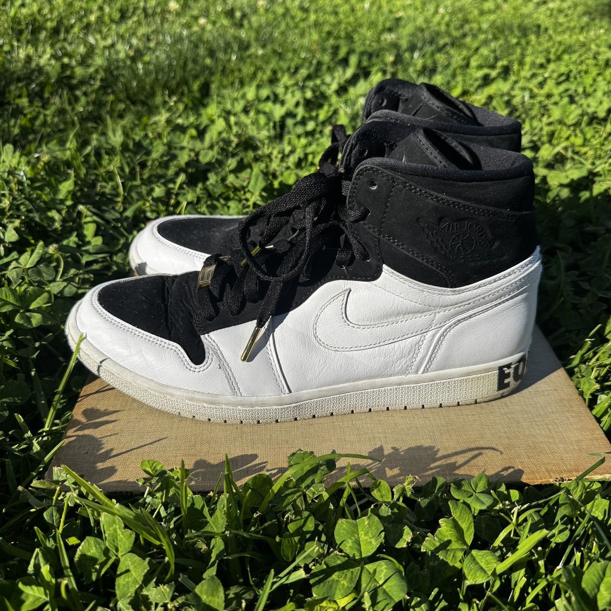 Nike Nike Air Jordan 1 Retro High Equality 2018 Black White SZ 11 Size US 11 / EU 44 - 1 Thumbnail