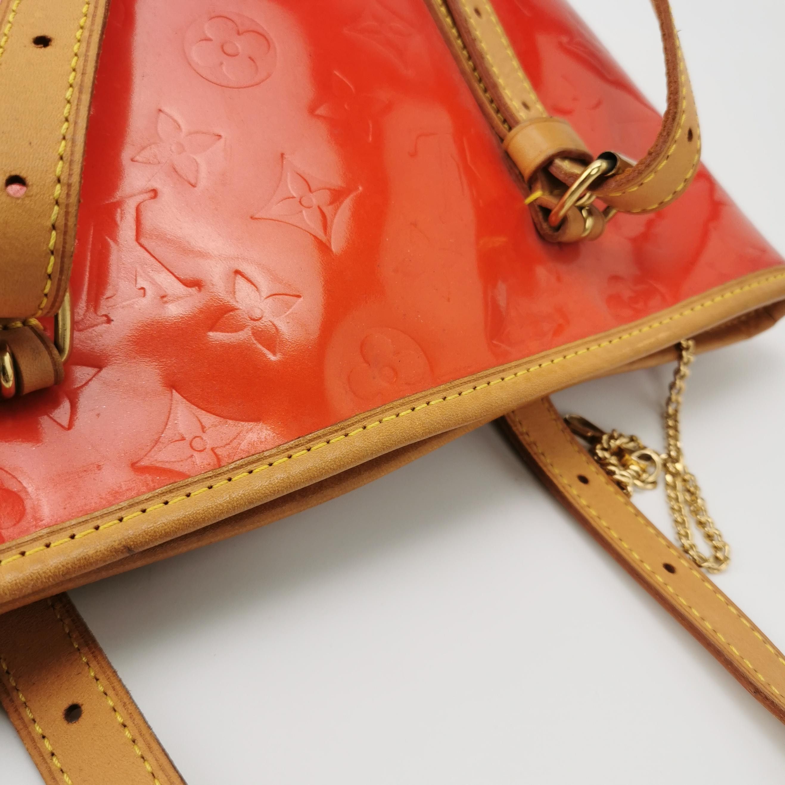 Louis Vuitton Louis Vuitton (LV) Bucket Large Patent Leather Vintage Embo Size ONE SIZE - 1 Thumbnail