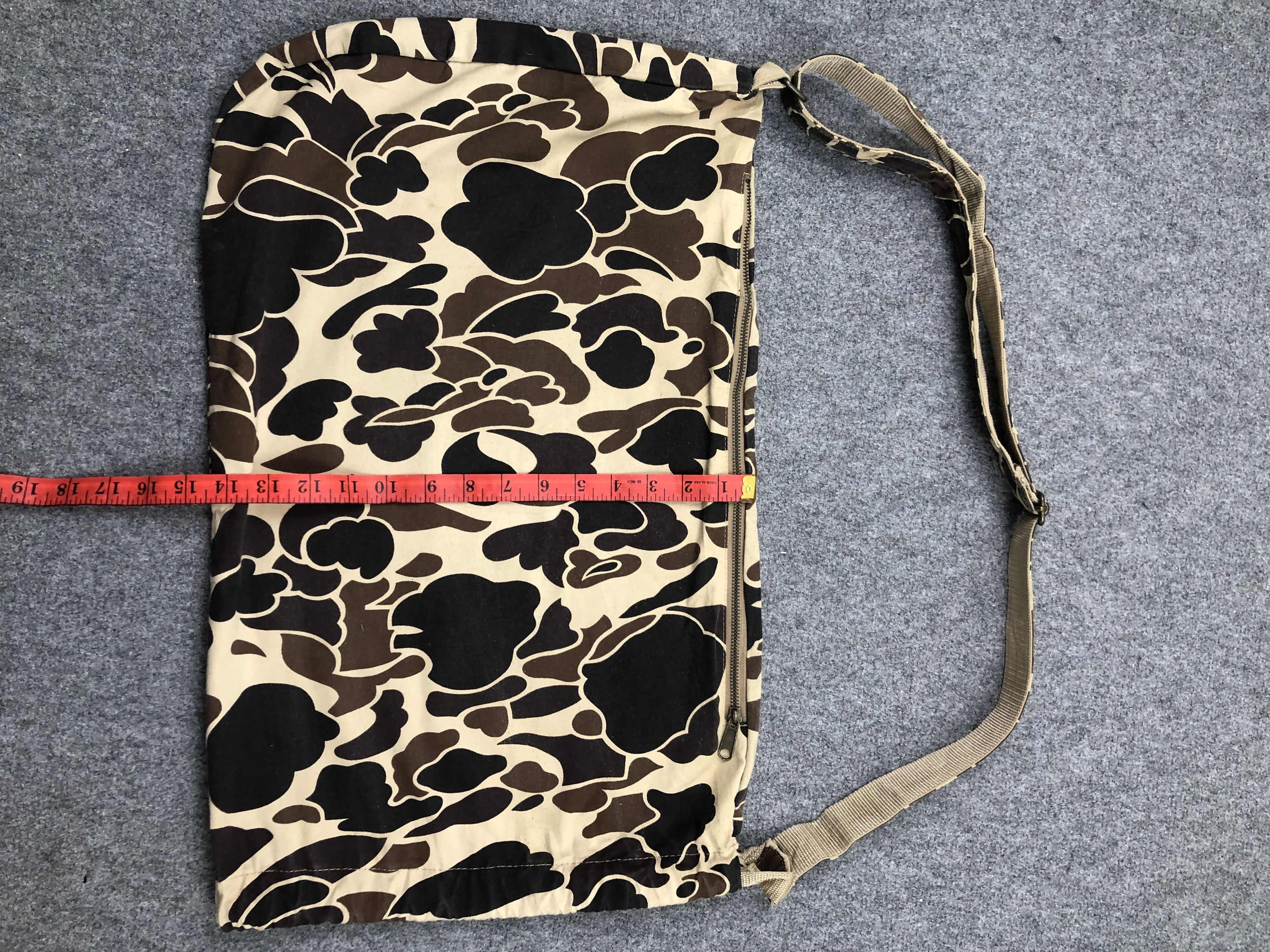 Vintage Vintage Japanese Brand Camouflage Crossbody Bag BG0177 Size ONE SIZE - 9 Thumbnail