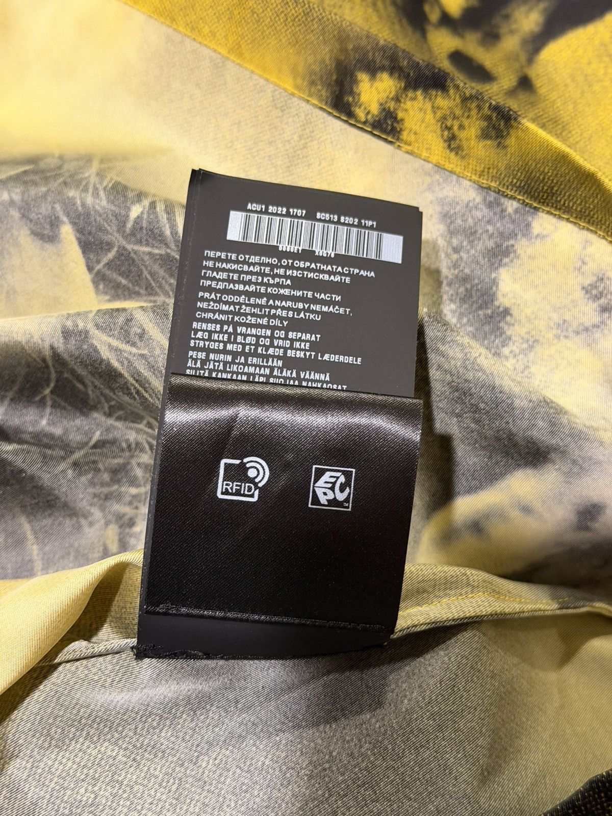 Prada Prada Abstract Fox-Print Yellow Nylon Yellow Bowling Shirt Size US L / EU 52-54 / 3 - 16 Thumbnail