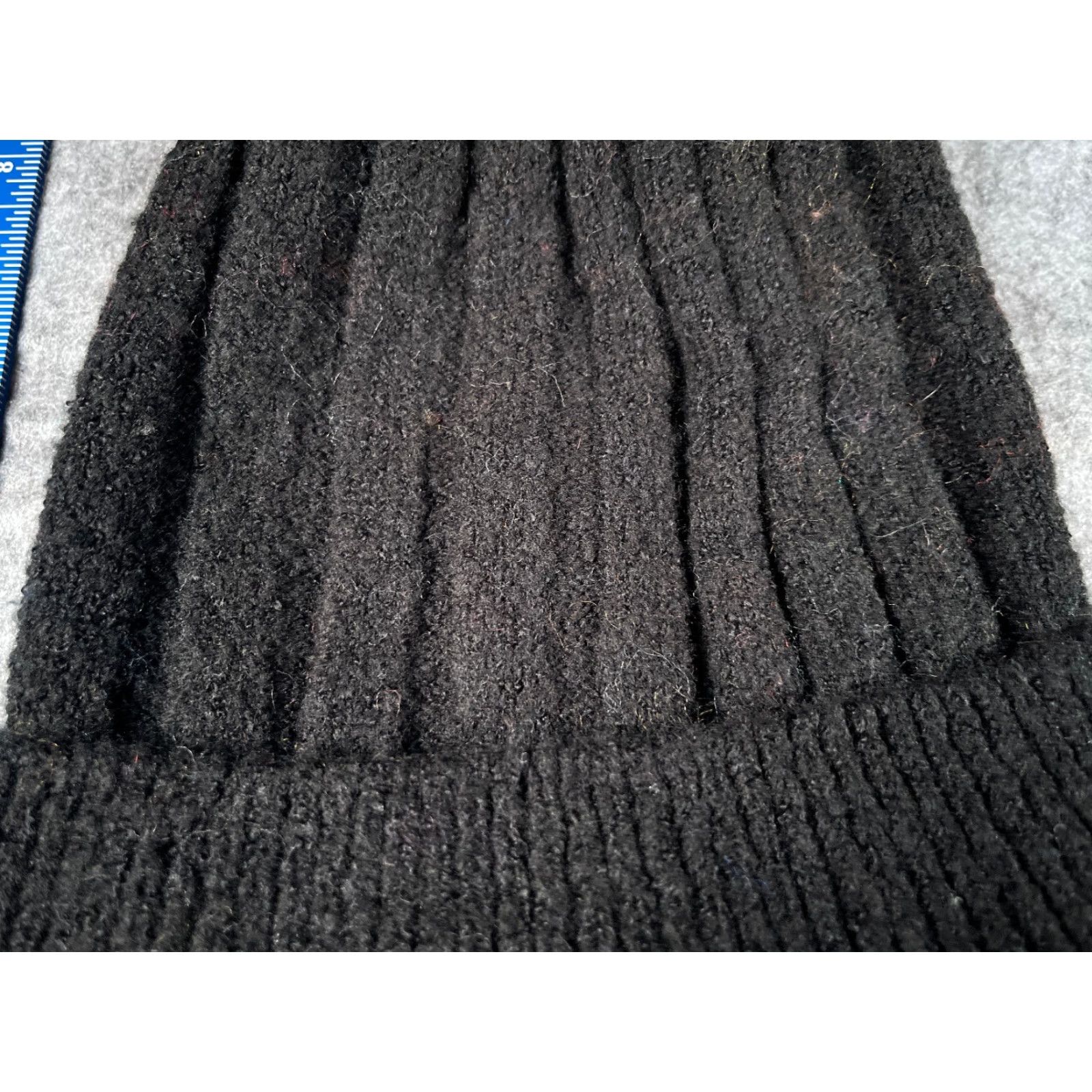 Vintage Berkshire Handker. Beanie Toque Adult One Size Black Knit 100% Acrylic Ski Pom Hat/Cap Mens Womens Adults One Size Black Knit 100% Acrylic Ski Pom Size ONE SIZE - 2 Thumbnail