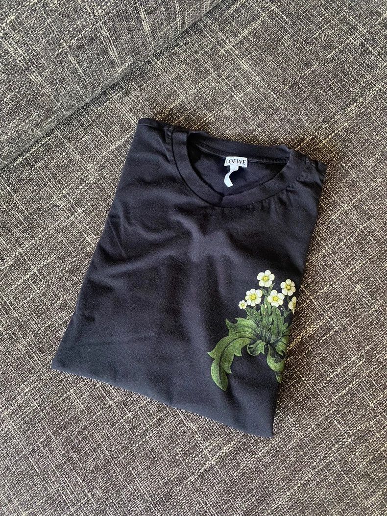 Loewe LOEWE T-shirt Size S / US 4 / IT 40 - 2 Thumbnail