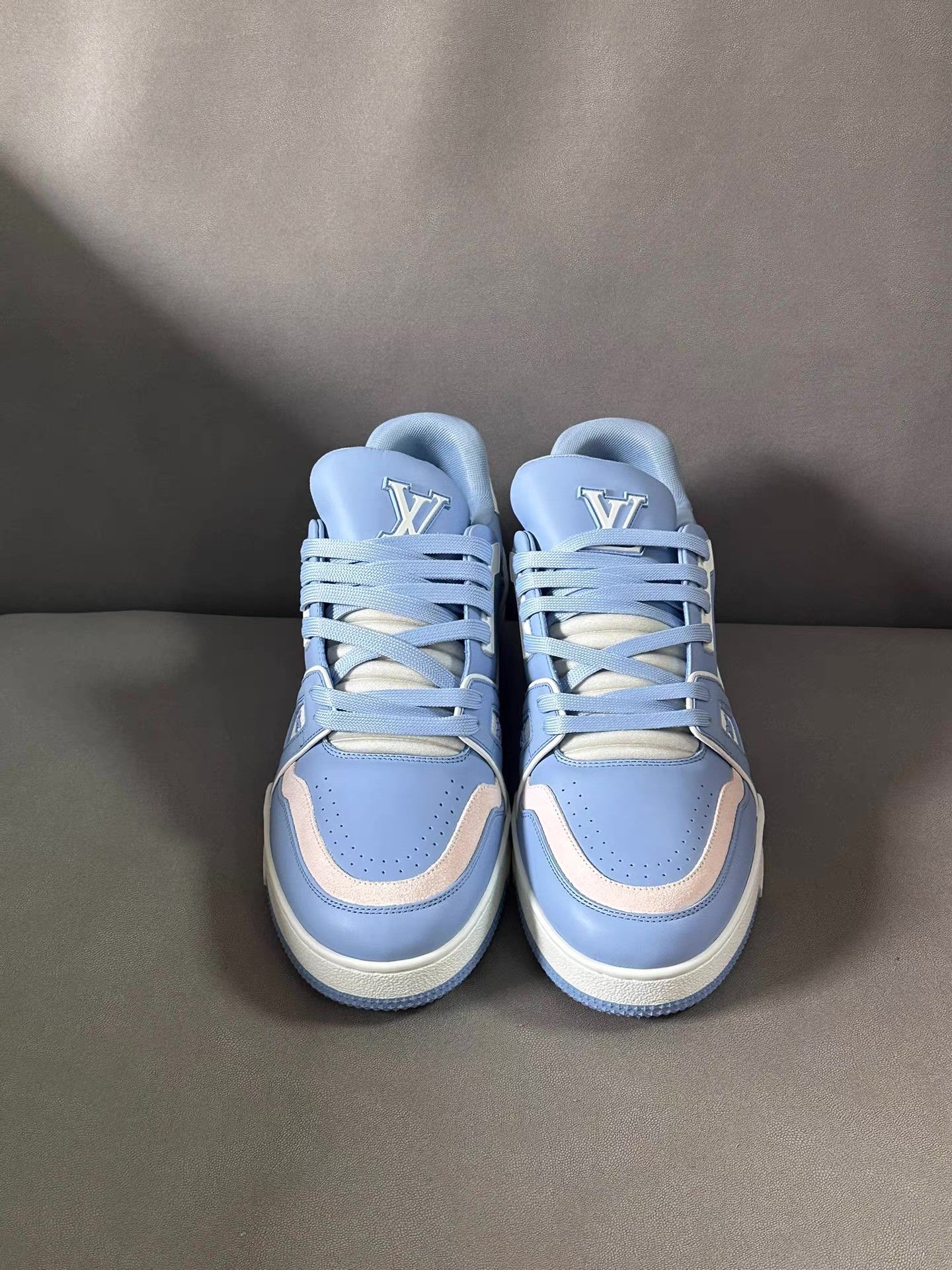 Louis Vuitton Louis Vuitton Trainer North Carolina Blue Ｑ20 Size US 9 / EU 42 - 6 Thumbnail