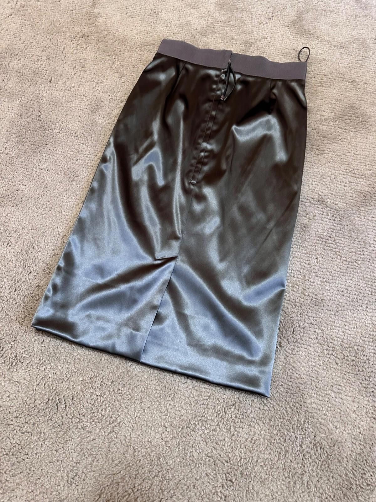 Dolce & Gabbana Dolce and Gabbana Silver Satin Pencil Midi Skirt S Size 27" / US 4 / IT 40 - 5 Thumbnail