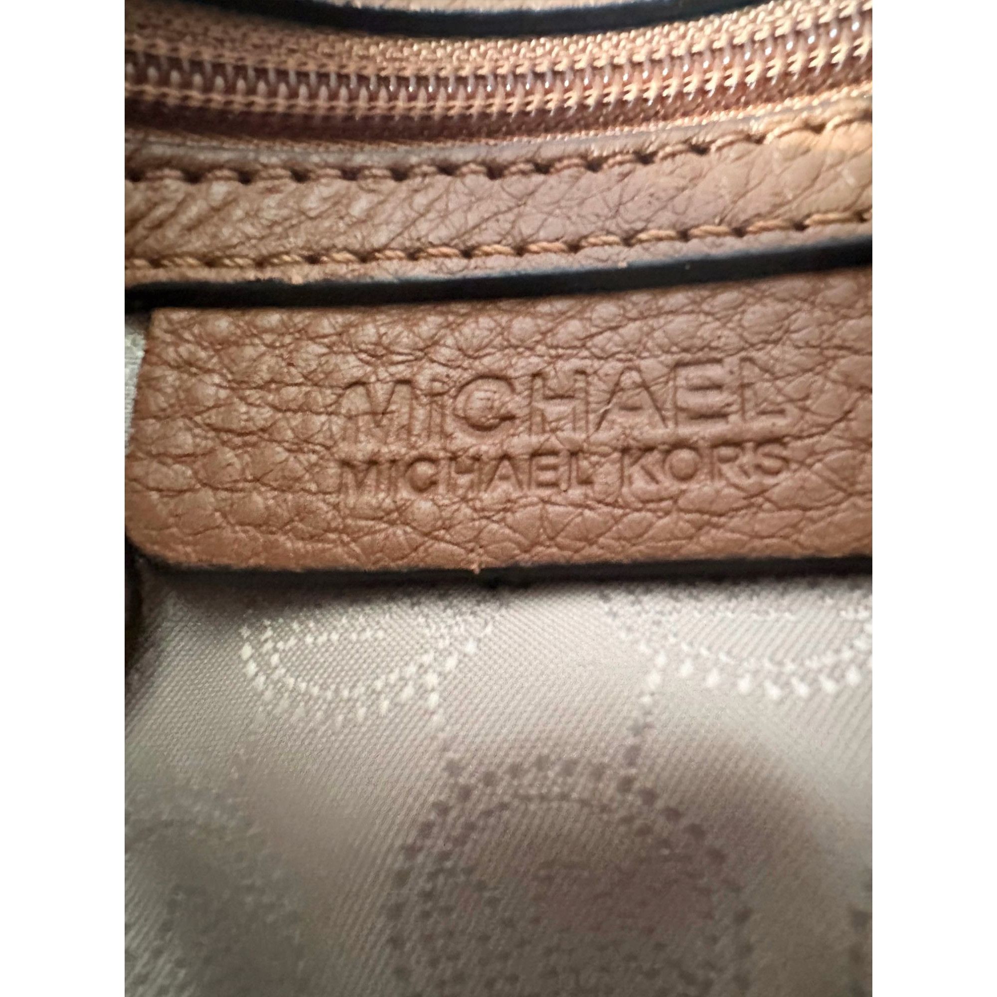 Michael Kors Michael Kors Chestnut Leather Crossbody Bag w Top Flap Pocke Size ONE SIZE - 6 Thumbnail