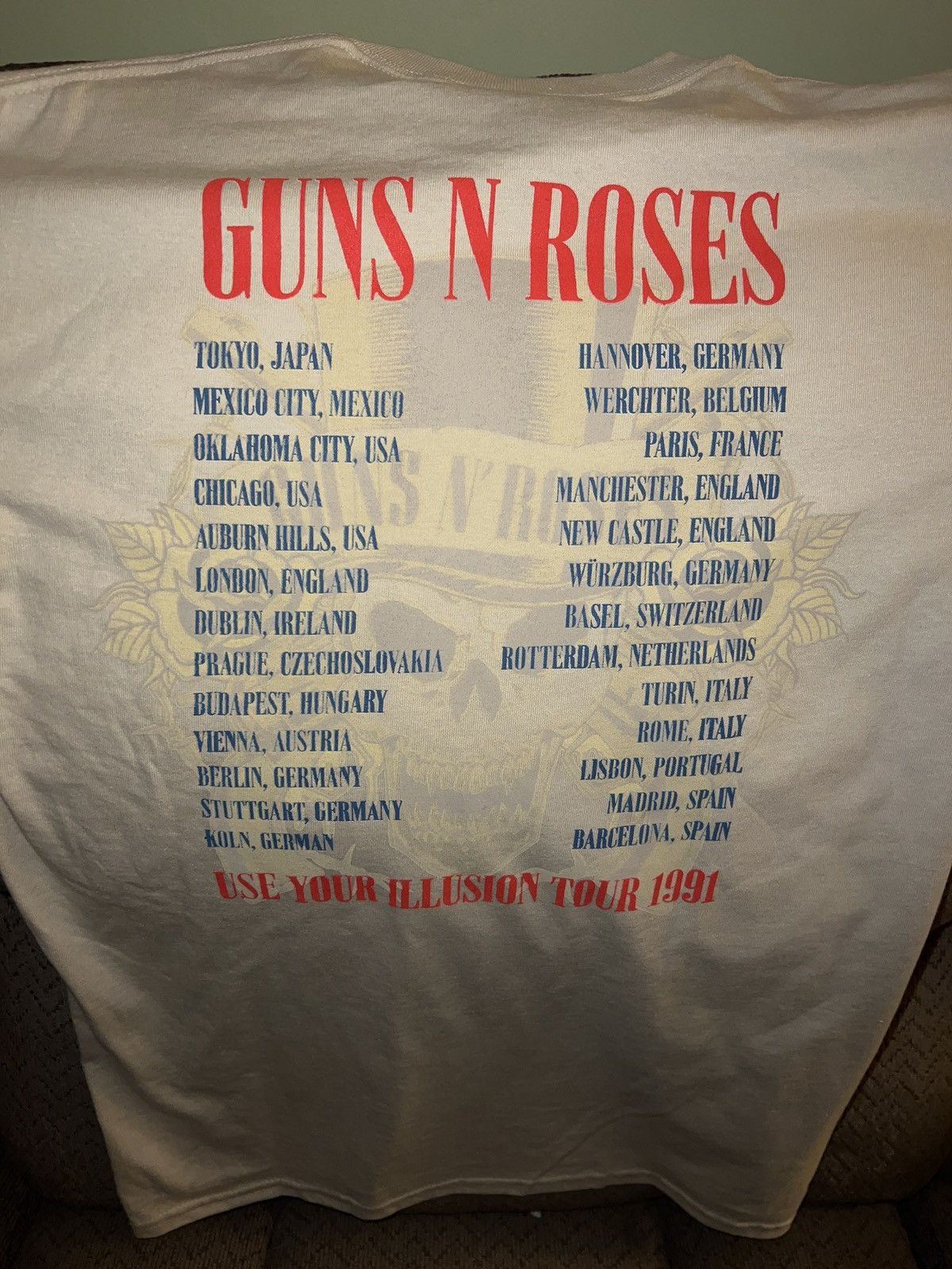 Guns N' Roses Guns N’ Roses World Tour ‘91 Tee Size US M / EU 48-50 / 2 - 4 Thumbnail