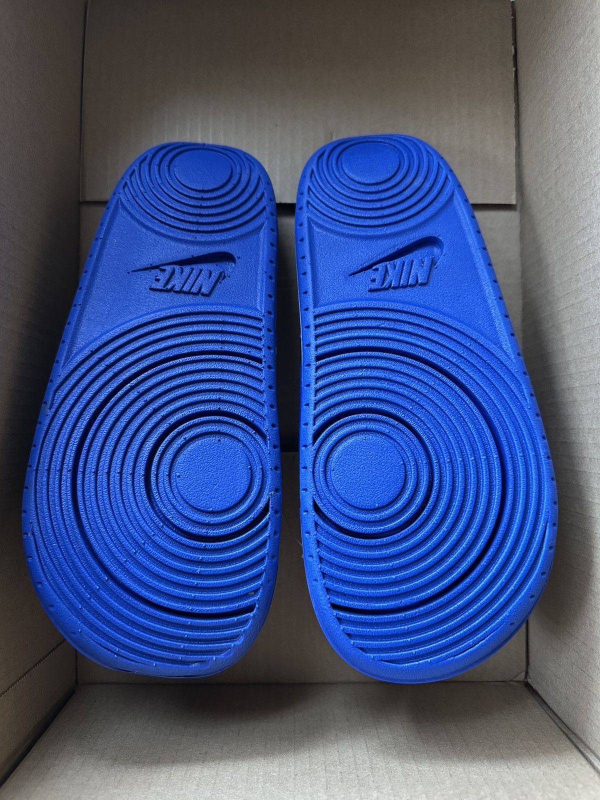 Nike Nike Kobe Off Court Slides Size 8 Size US 8 / EU 41 - 8 Thumbnail