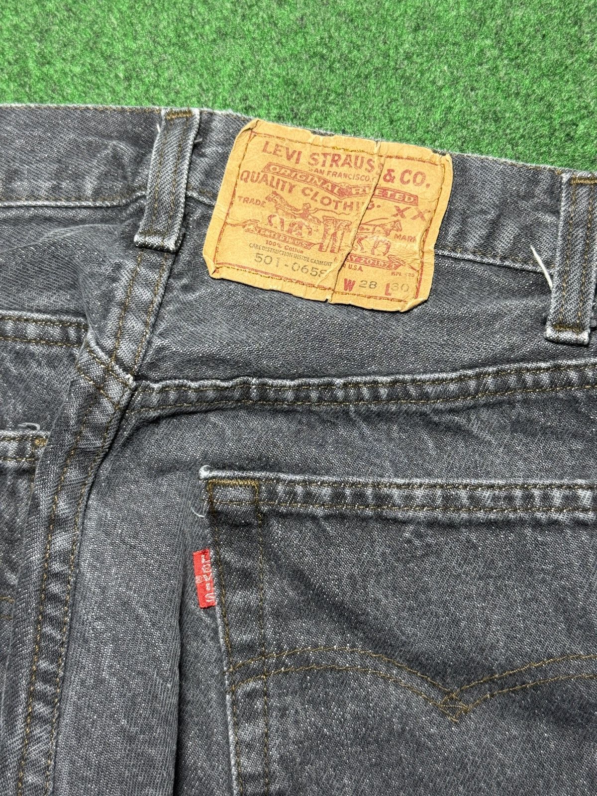 Levi's Vintage Clothing Vintage 70s Levi’s 501 Black Straight Leg Denim Jeans Size US 26 / EU 42 - 2 Thumbnail