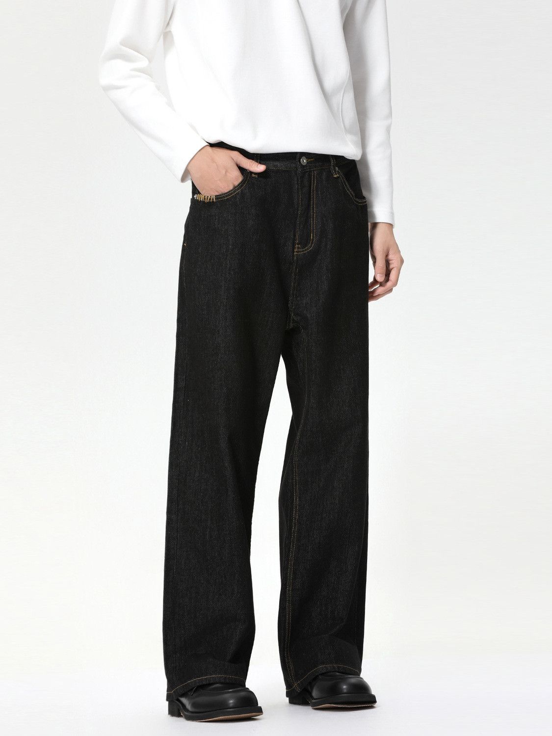 Vintage Men's Japanese Retro Loose-Fit Straight-Leg Black Jeans Size US 32 / EU 48 - 3 Thumbnail