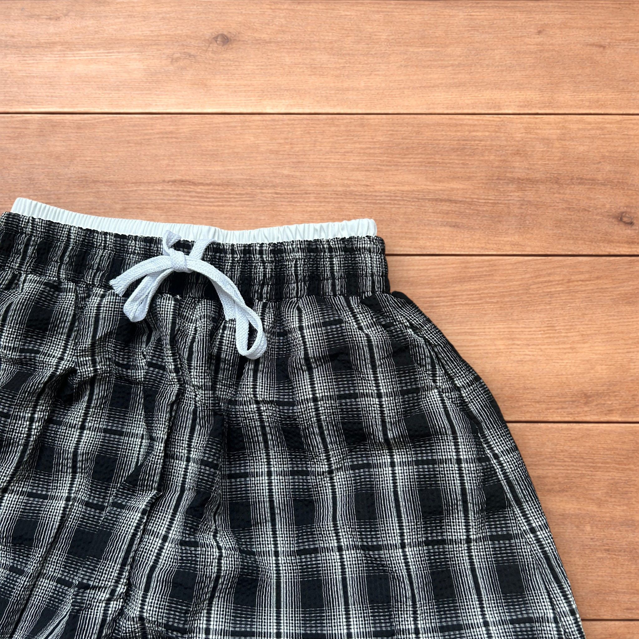 Japanese Brand Baggy wide leg checkered lounge pants in black/white. Size US 32 / EU 48 - 3 Thumbnail