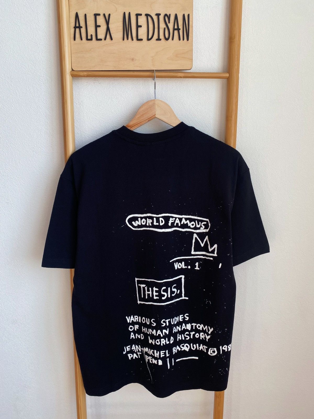 H&M × Jean-Michel Basquiat × Who Decides War WHO DECIDES WAR x BASQUIAT x H&M RELAXED FIT COTTON T-SHIRT Size US S / EU 44-46 / 1 - 14 Thumbnail