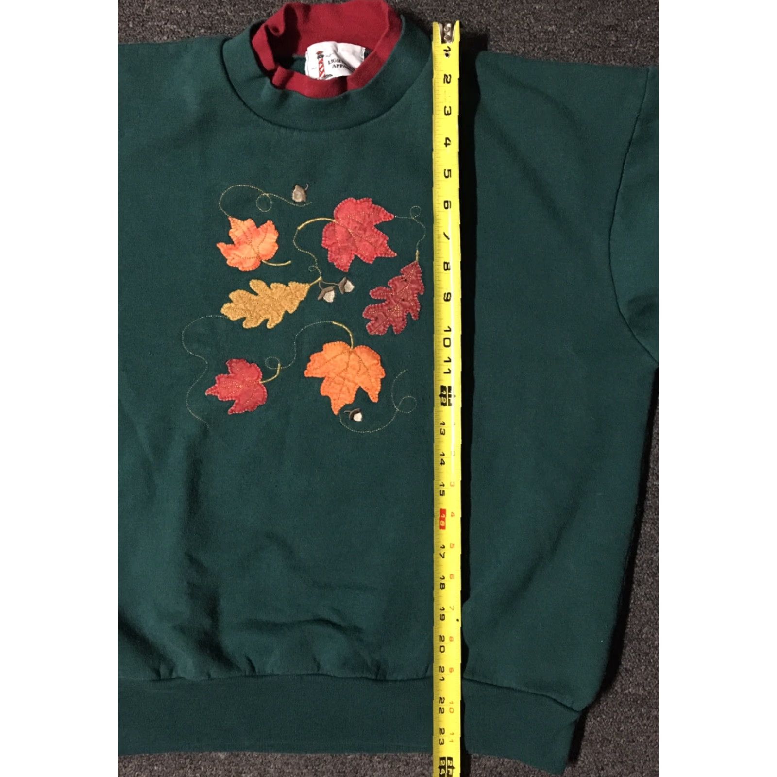 Vintage VINTAGE 90s Embroidered Leaves Sweatshirt M Nature Wildlife Art Vaporwave 80s USA Size US M / EU 48-50 / 2 - 7 Thumbnail