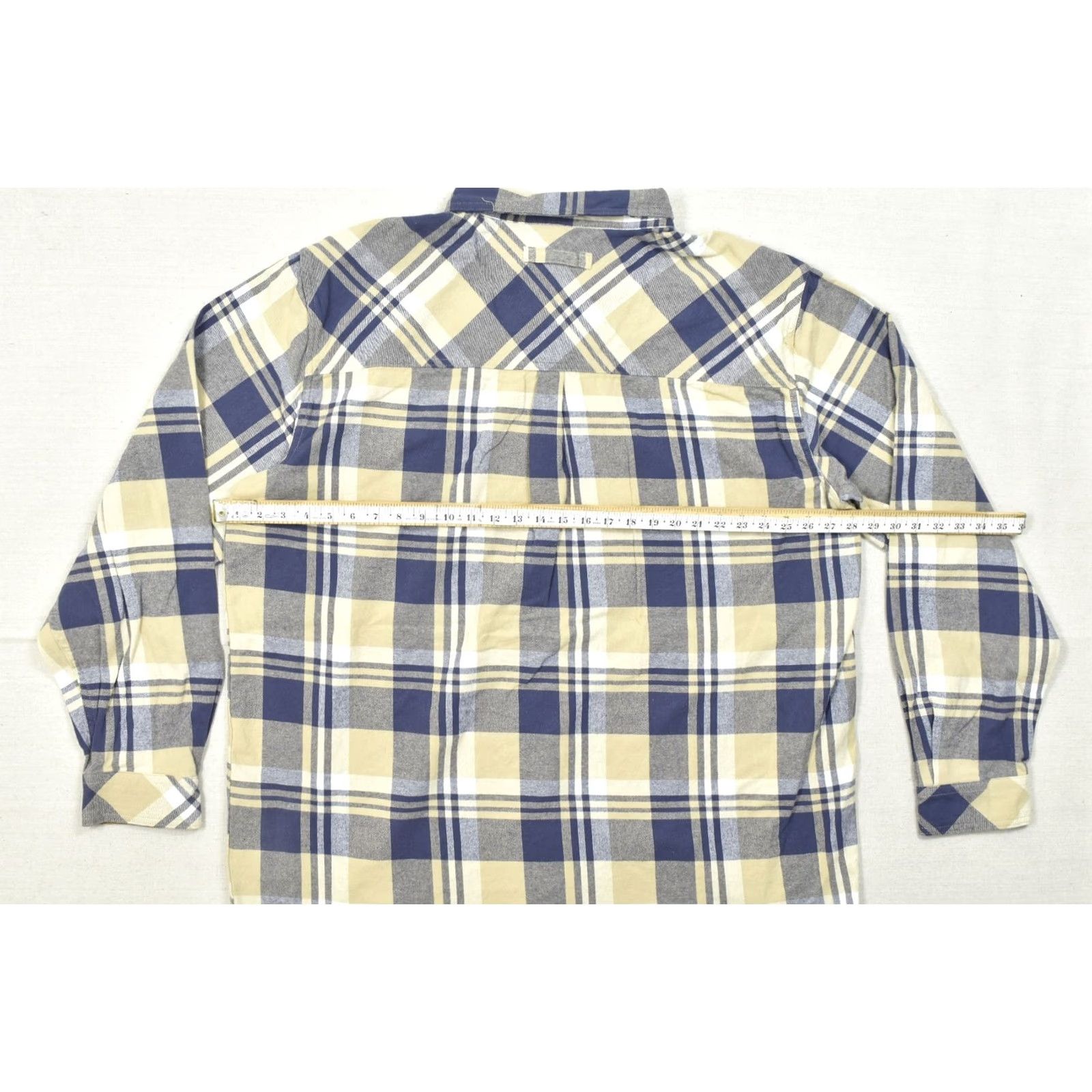 Vintage VINTAGE Legendary Whitetails Buck Camp Flannel Shirt Men's 3XT Blue Tan Plaid Cotton NWT Size US XXL / EU 58 / 5 - 3 Thumbnail