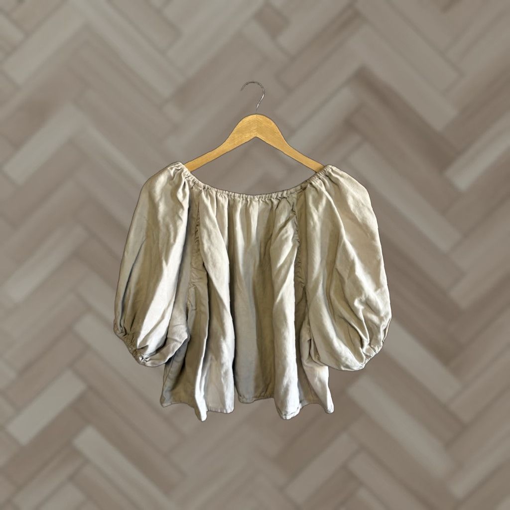 Zara Zara Women's Brown Cropped Blouse Size XS User: Zara Women's Brown Cropped Blouse Size XS Size XS / US 0-2 / IT 36-38 - 1 Thumbnail