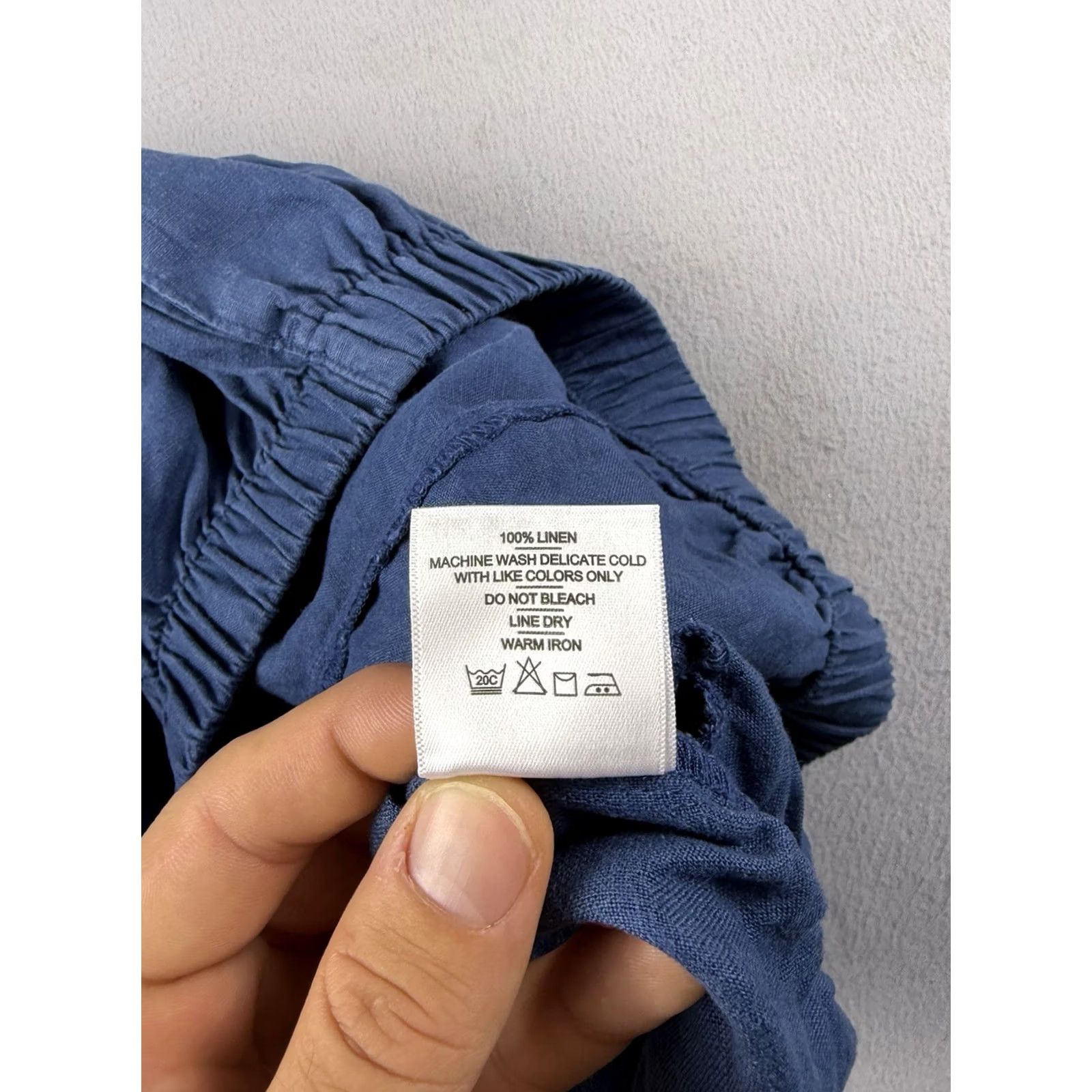 Vintage American Giant Women's Linen Short Beach Horizon Blue 100% Linen Pull On XL Elastic Waist Chino Relaxed Regular Beach Women Blue 100% Linen Short Size 40" / US 18 - 5 Thumbnail