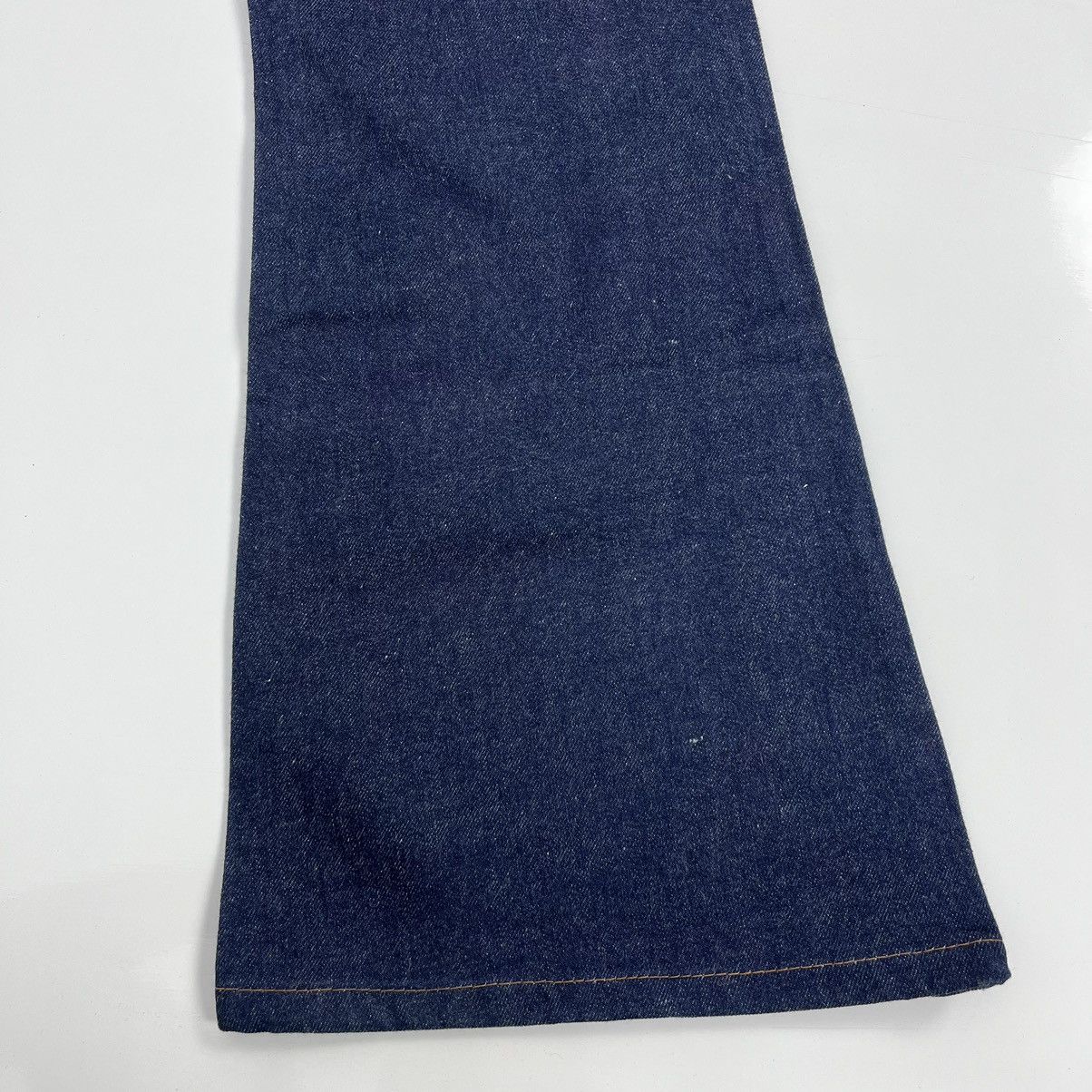 If Six Was Nine × Japanese Brand × Le Grande Bleu (L.G.B.) Crazy Bison Bell Button Bush Pants Bootcut Flared Jeans Size 33" - 16 Thumbnail