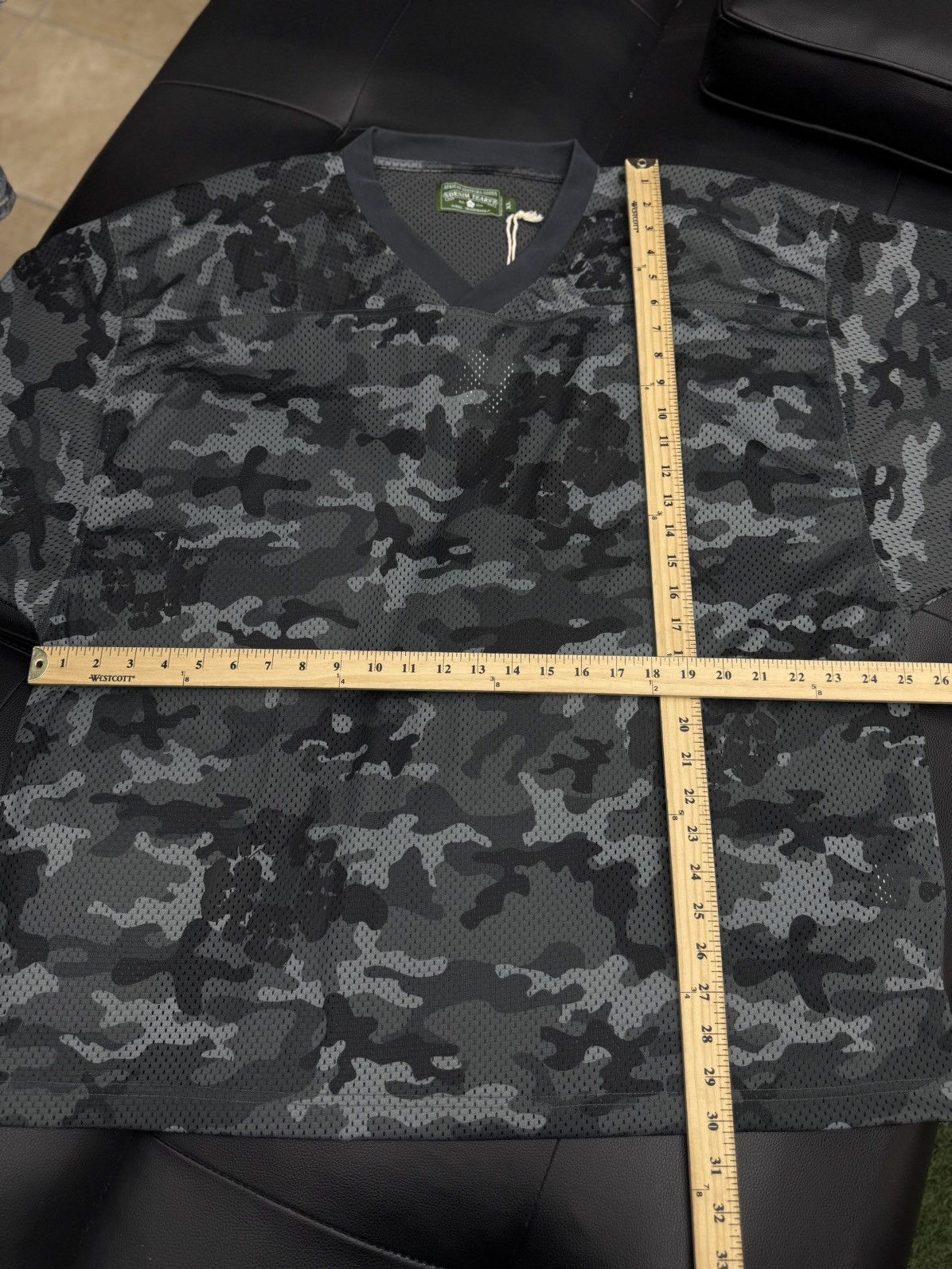DENIM TEARS Denim Tears Black Camo Cotton Wreath Jersey Size XL (NEW) Size US XL / EU 56 / 4 - 6 Thumbnail