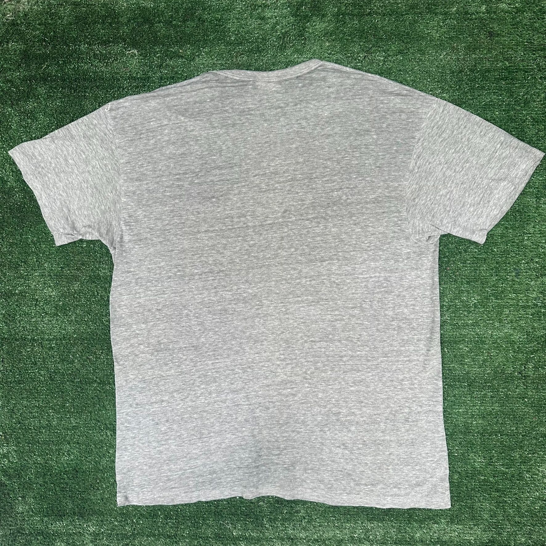 Hanes Vintage 80s Triceratops Dinosaurs T-Shirt Paper Thin Gray Si Size US L / EU 52-54 / 3 - 6 Thumbnail
