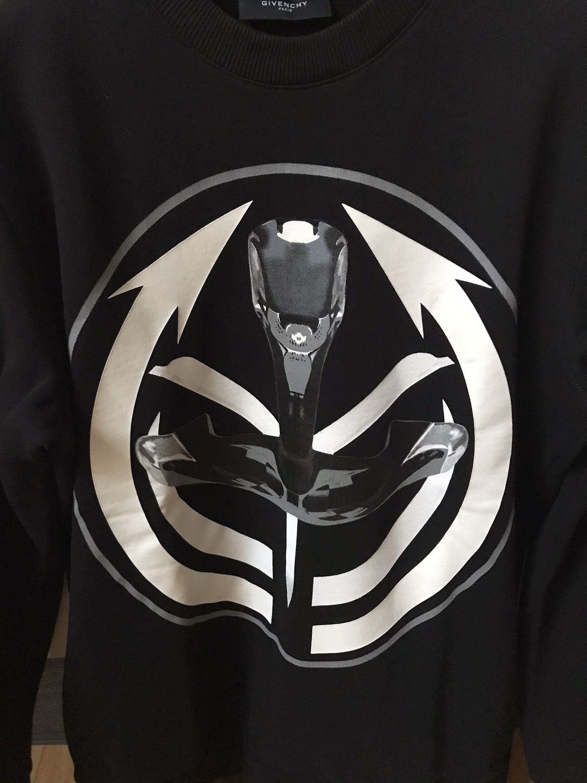 Givenchy Amazing Givenchy by RT sweater size M fit true to size M Size US M / EU 48-50 / 2 - 2 Thumbnail