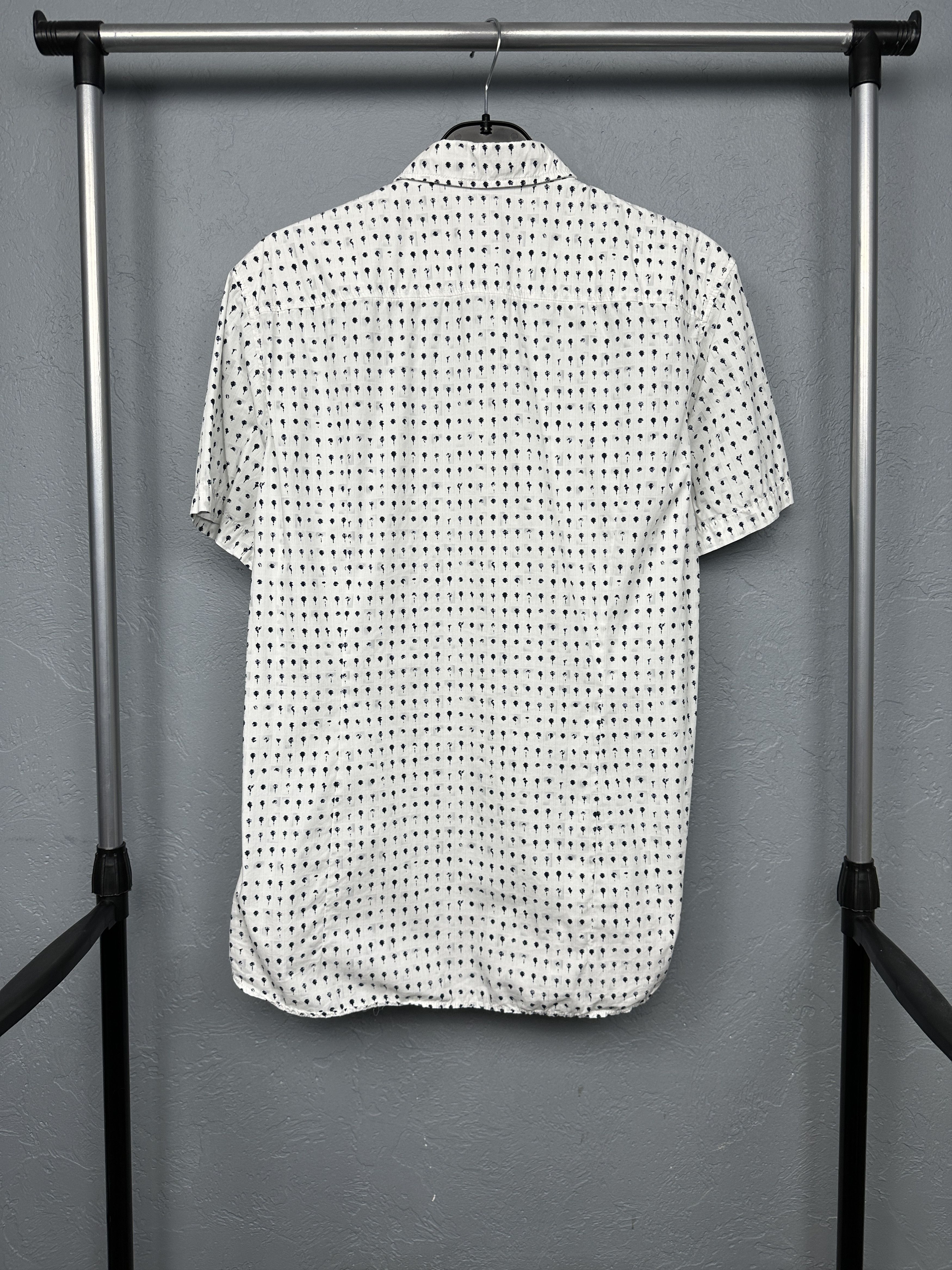 Hugo Boss Hugo Boss Mens Short Sleeve Shirt Size US M / EU 48-50 / 2 - 6 Thumbnail