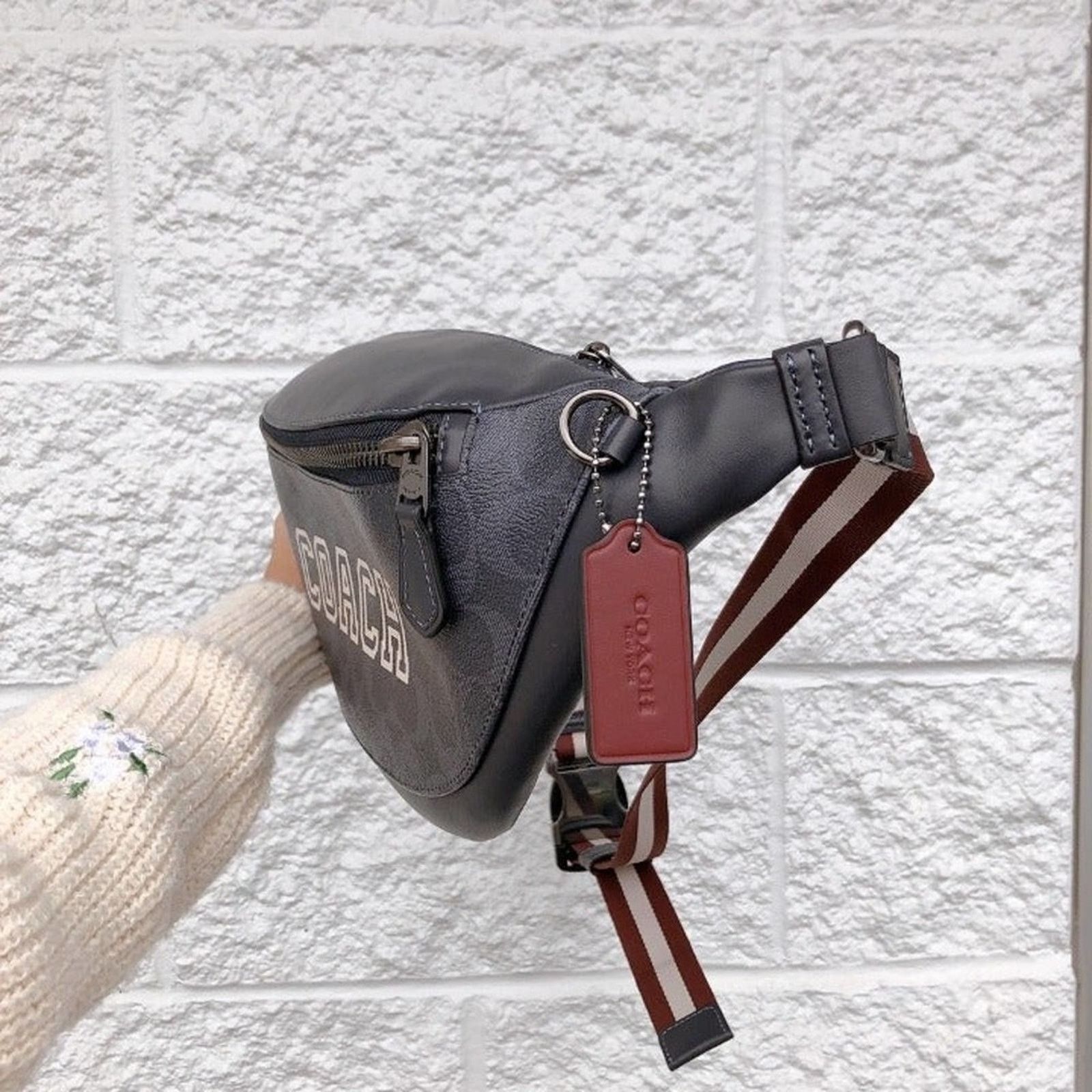 Coach Coach CB912 Warren Belt Bag In Signature Canvas In QB/Denim Size ONE SIZE - 2 Thumbnail