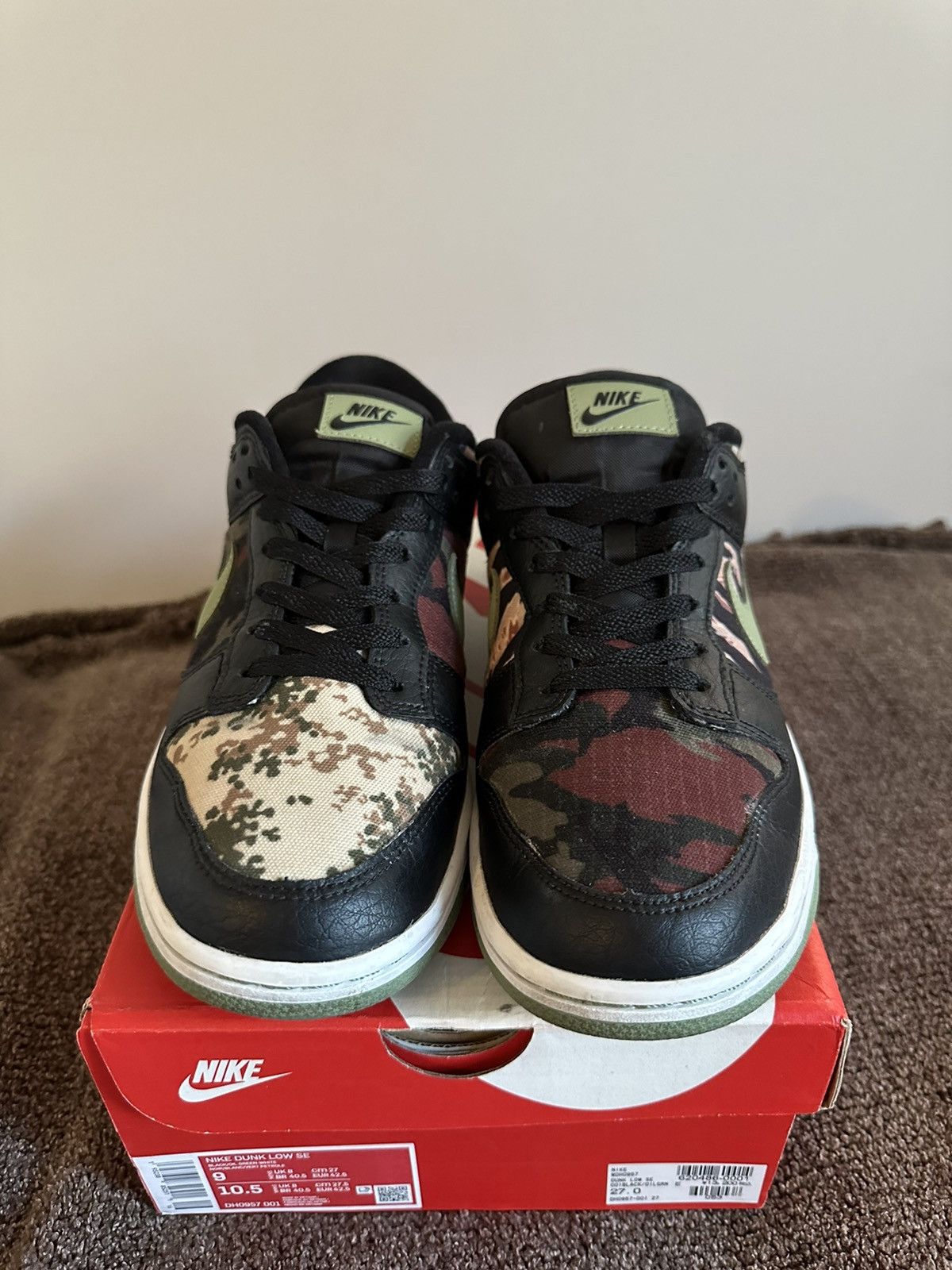 Nike “Crazy Camo” Nike Dunk Low Size US 9 / EU 42 - 2 Thumbnail