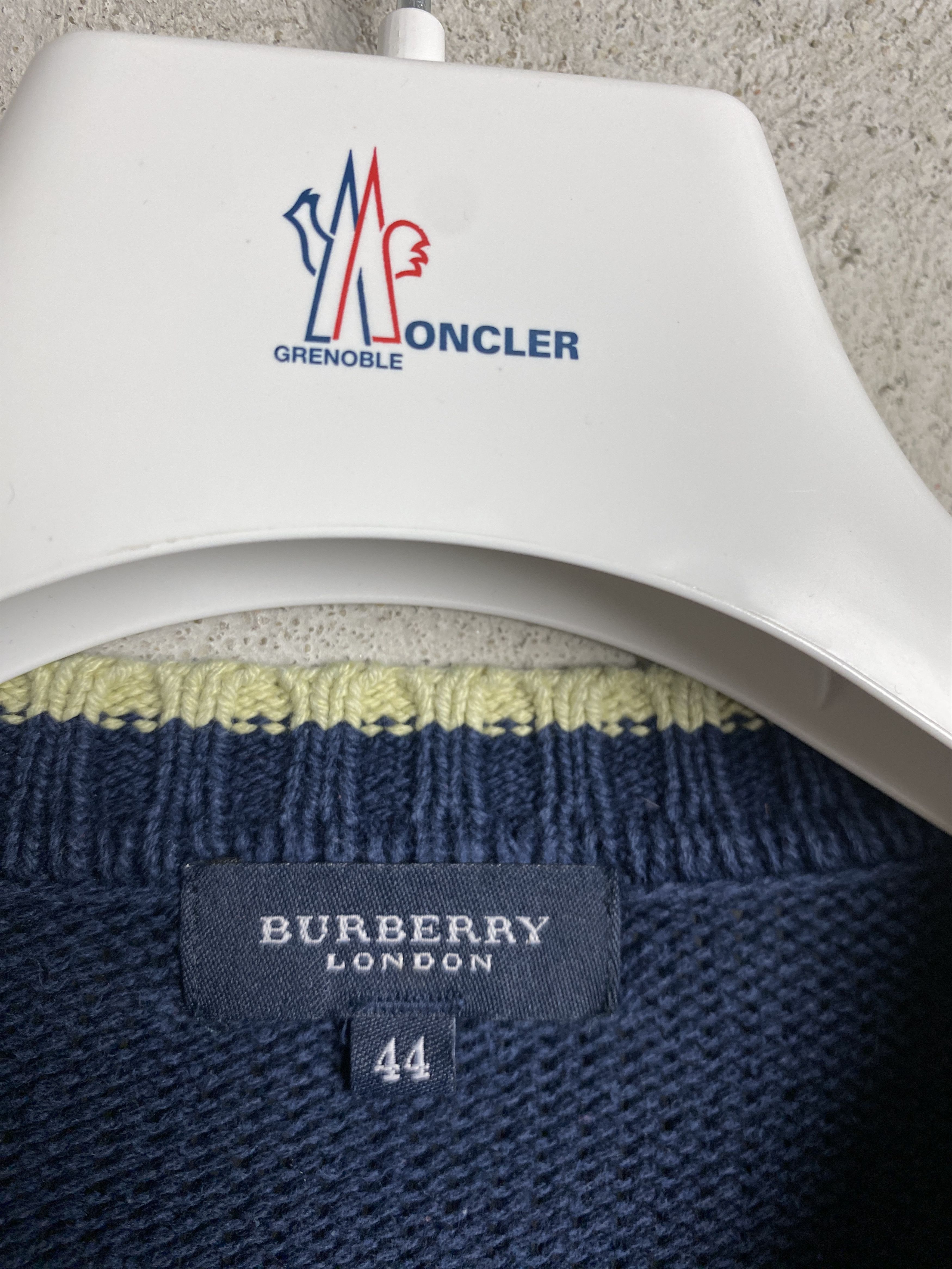 Burberry Burberry vintage small logo sweater knitwear Size US S / EU 44-46 / 1 - 3 Thumbnail