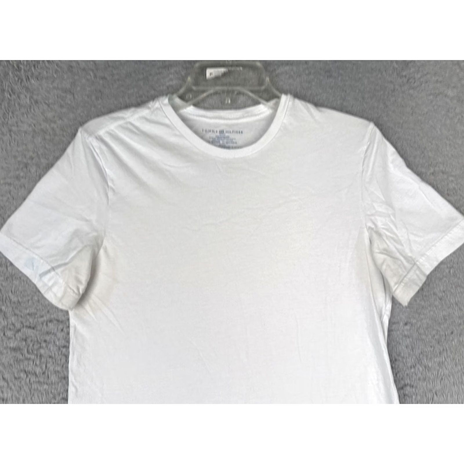 Tommy Hilfiger Tommy Hilfiger Shirt Mens Small White Crew Neck Short Sleeve Logo Tagless Cotton Size US S / EU 44-46 / 1 - 4 Thumbnail