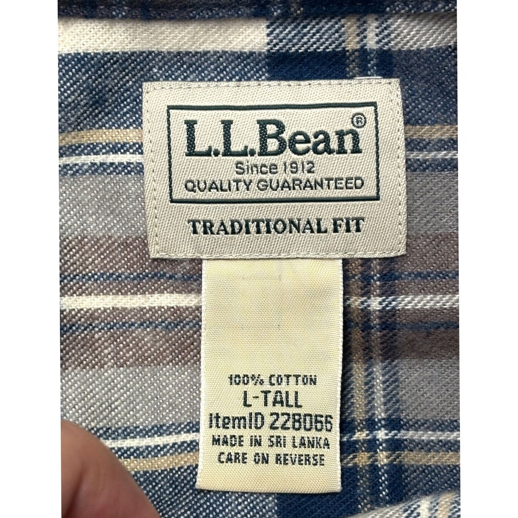 Vintage LL Bean Traditional Fit Flannel Shirt Mens Large Tall Blue Plaid Cotton 228056 Size US L / EU 52-54 / 3 - 4 Thumbnail