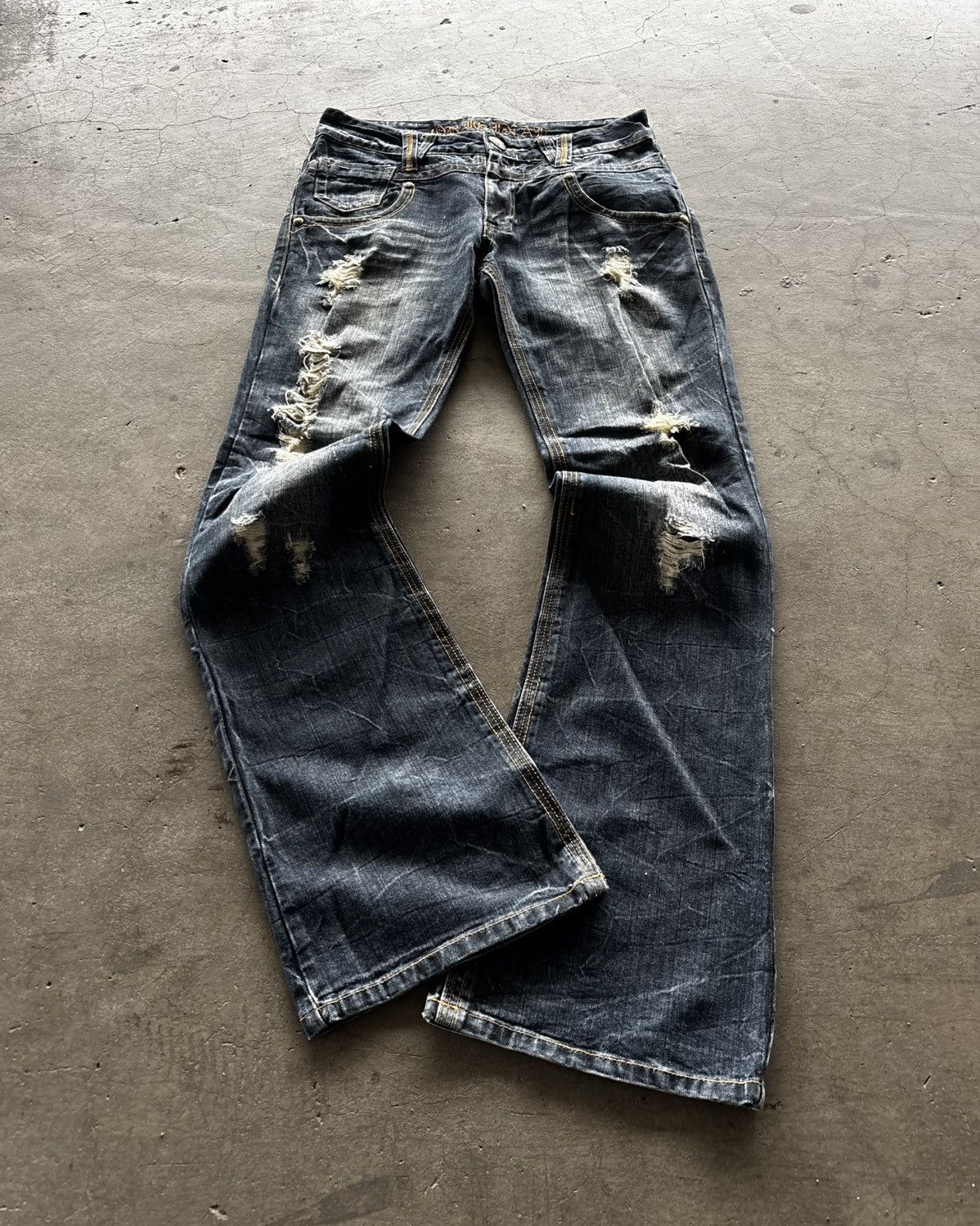 If Six Was Nine Original Jeans Japan Mud Wash Flared Denim Jeans Size US 31 - 1 Thumbnail