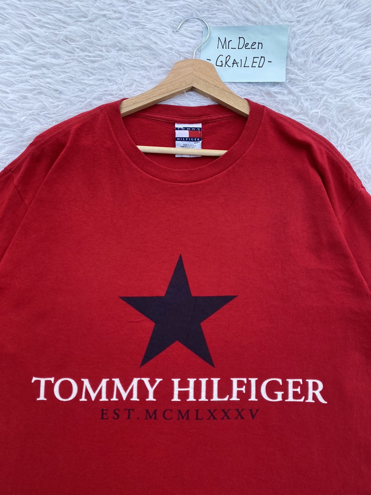 Tommy Hilfiger Rare Vintage Tommy Hilfiger Big Logo Spellout Tshirt Size US L / EU 52-54 / 3 - 7 Thumbnail