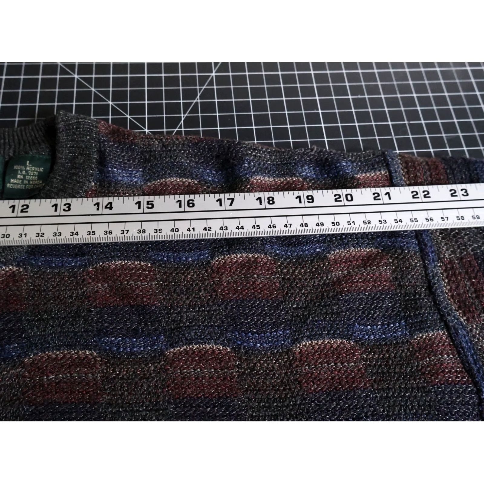 Vintage VINTAGE Hill & Archer 90s Dad Sweater Men Large Dark Gray Geometric Pattern Lightweight Knit Crew Neck Pullover Size US L / EU 52-54 / 3 - 7 Thumbnail