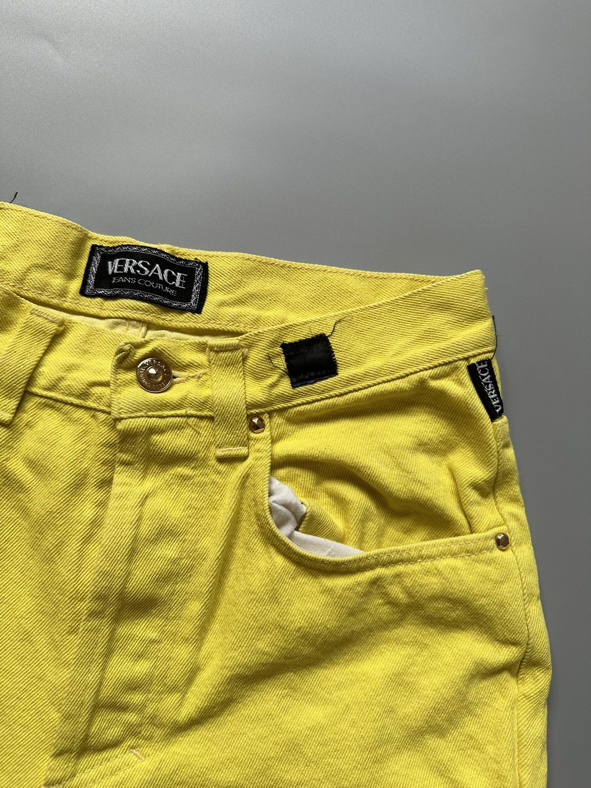 Versace Jeans Couture Vintage Y2K Versace Jeans Couture Yellow Pants Trousers 30 Size 30" / US 8 / IT 44 - 4 Thumbnail