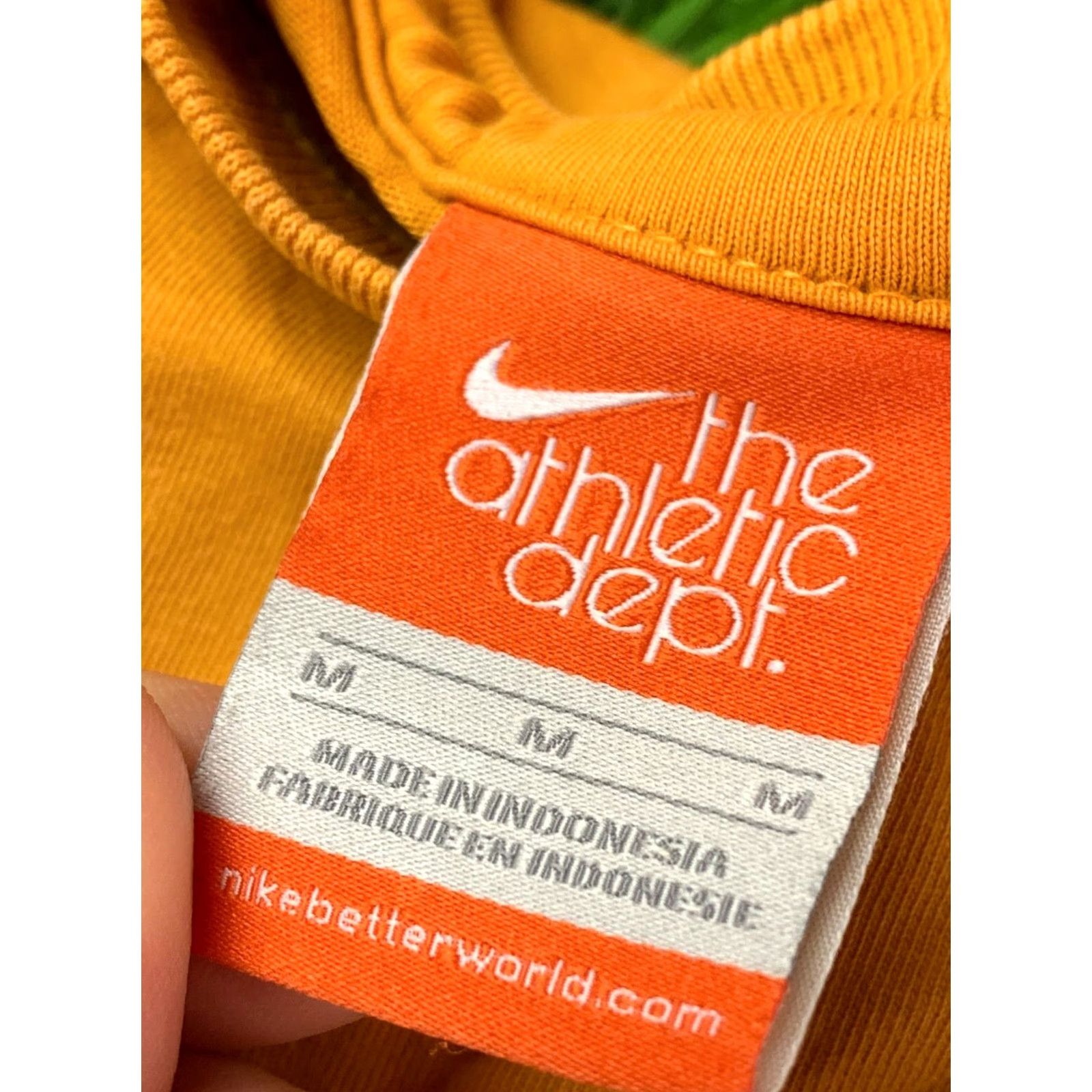 Nike NIKE Athletic Department T-Shirt Shirt Men M Orange 2012 Slim Fit 100% Cotton 511211-809 Size US M / EU 48-50 / 2 - 5 Thumbnail