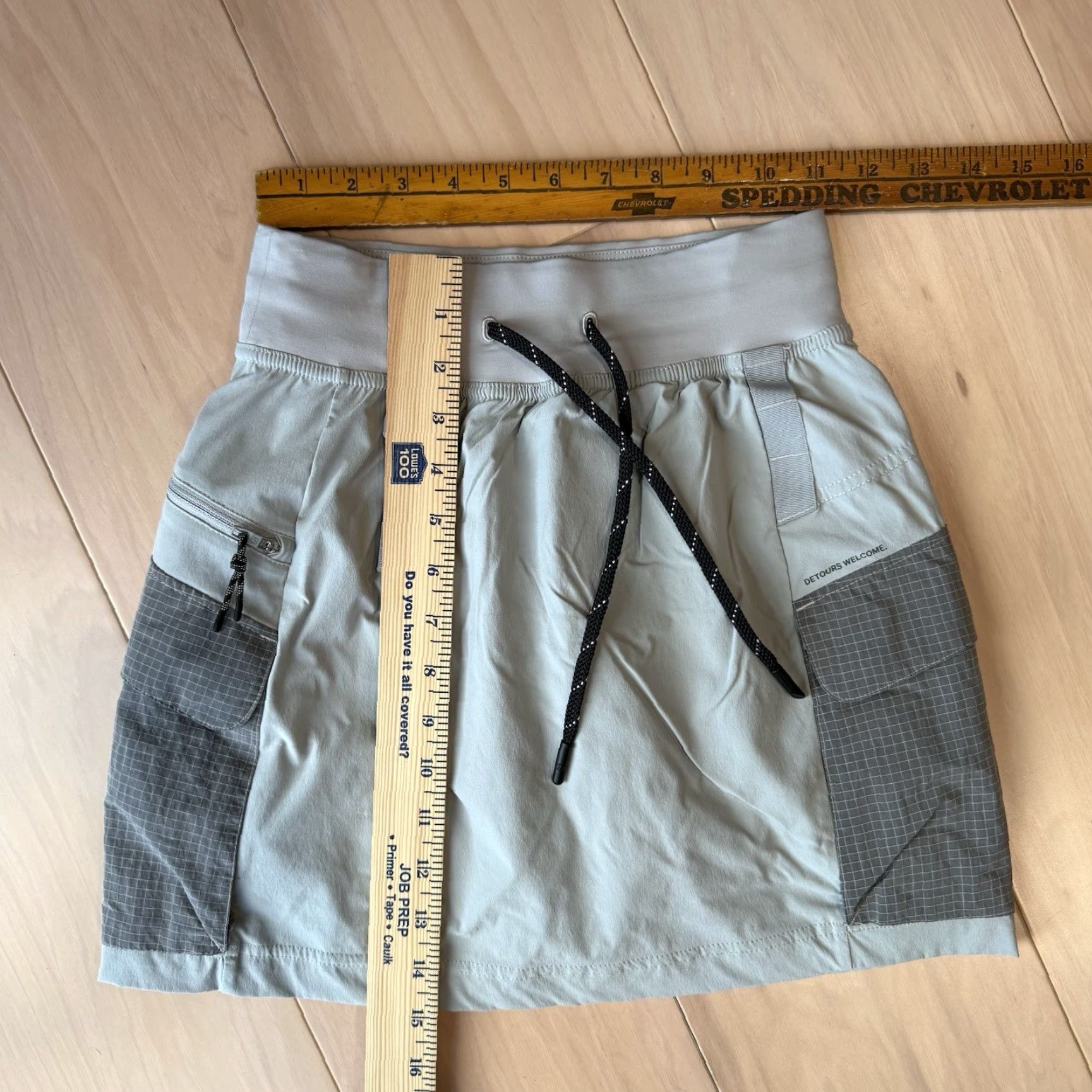 Lululemon Lululemon Multi Pocket High Rise Hiking Skirt Women's 2 Gray Athletic Outdoors Size 26" / US 2 / IT 38 - 7 Thumbnail