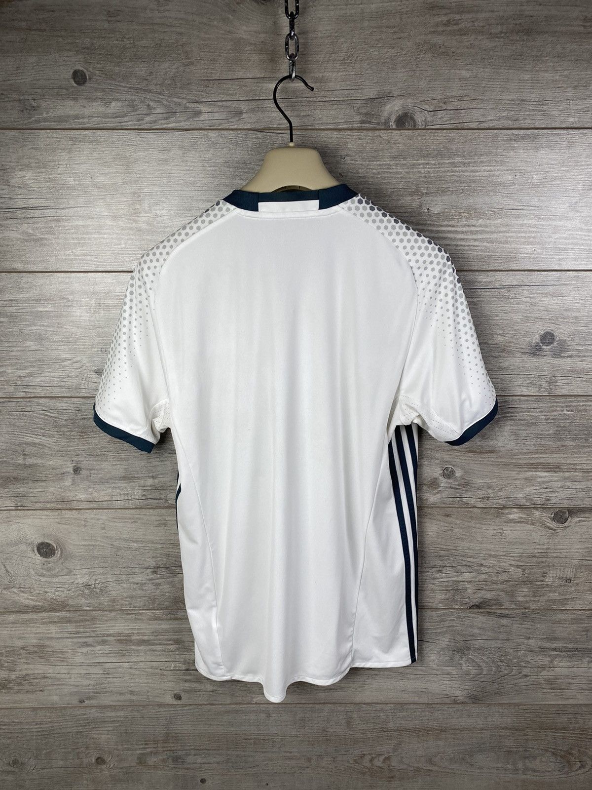 Adidas White Adidas Machester United size L football shirt Size US L / EU 52-54 / 3 - 6 Thumbnail