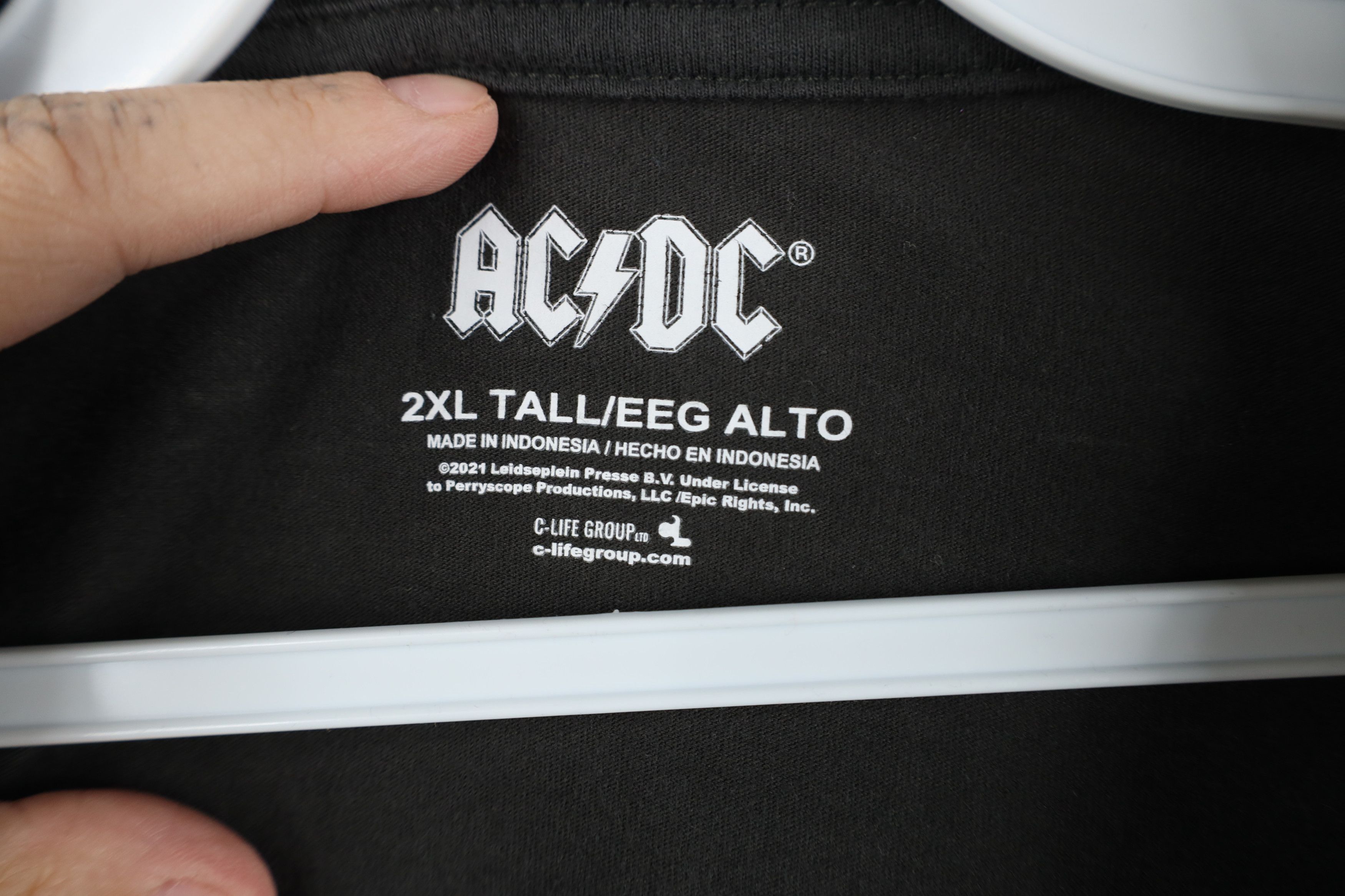 Vintage Retro There Be Rock Tour ACDC Band Long Sleeve T-Shirt Gray Size US XXL / EU 58 / 5 - 8 Thumbnail