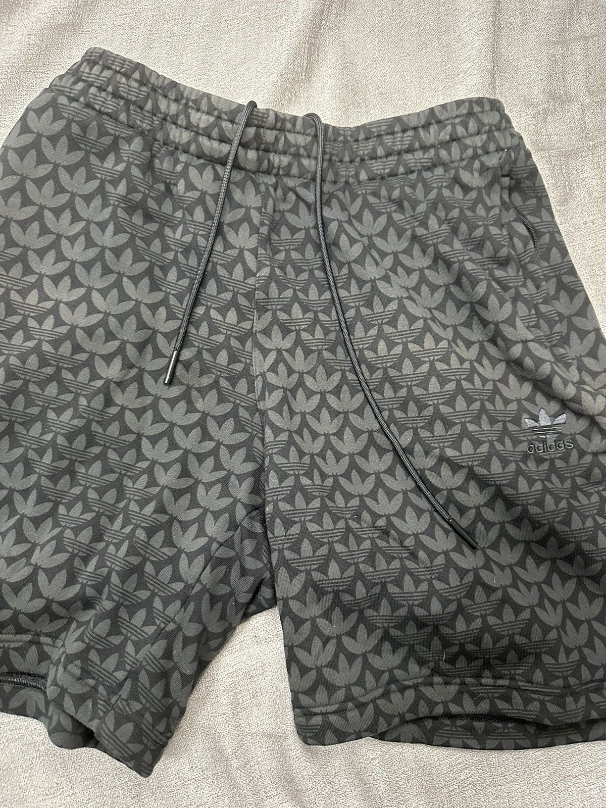 Adidas ADIDAS ORIGINALS Regular Pants Size US 32 / EU 48 - 2 Thumbnail
