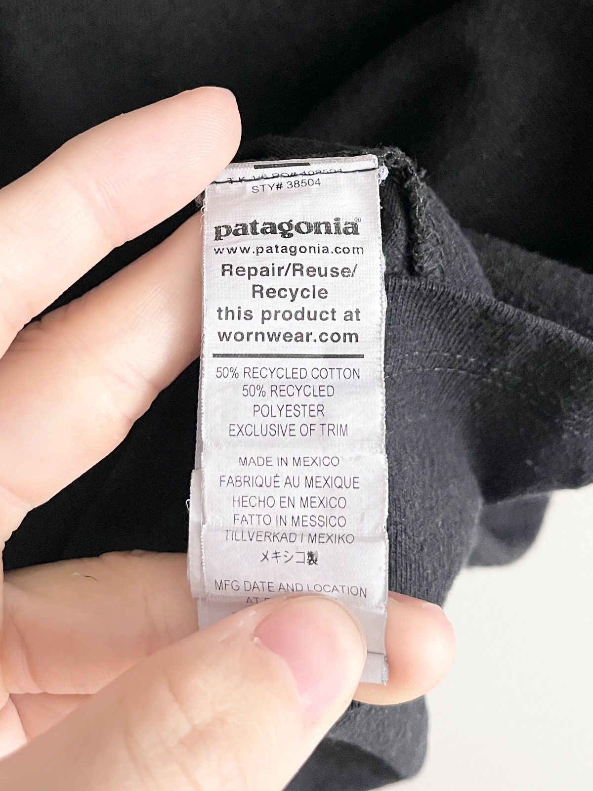 Patagonia STEAL! 2000s Patagonia Outdoor Logo Tee Size US S / EU 44-46 / 1 - 6 Thumbnail