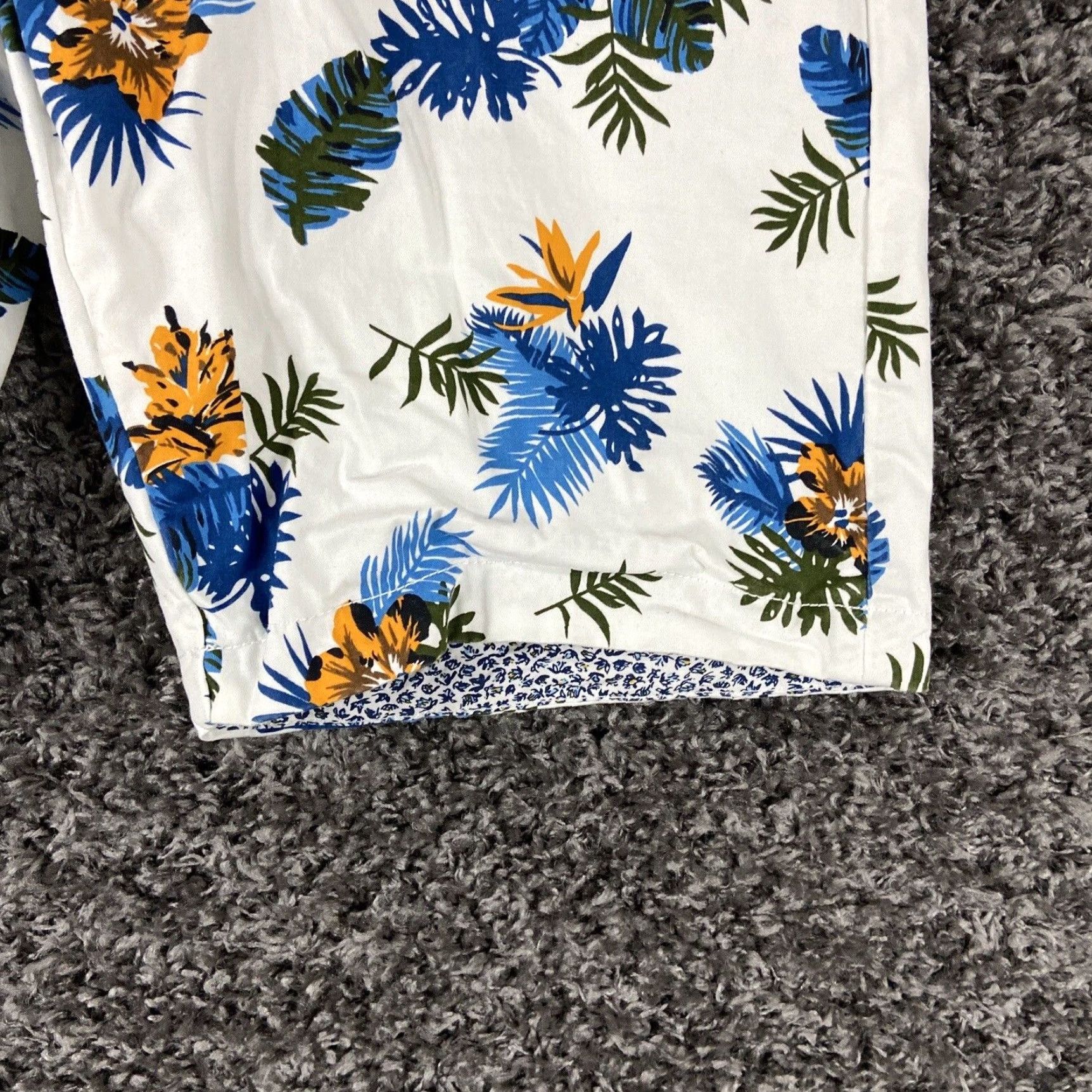 Denime DENIM & FLOWER Denim & Flower Floral Shorts Men’s 34 Multicolor Chino Denim Men 34 Multicolor Floral Size US 34 / EU 50 - 2 Thumbnail