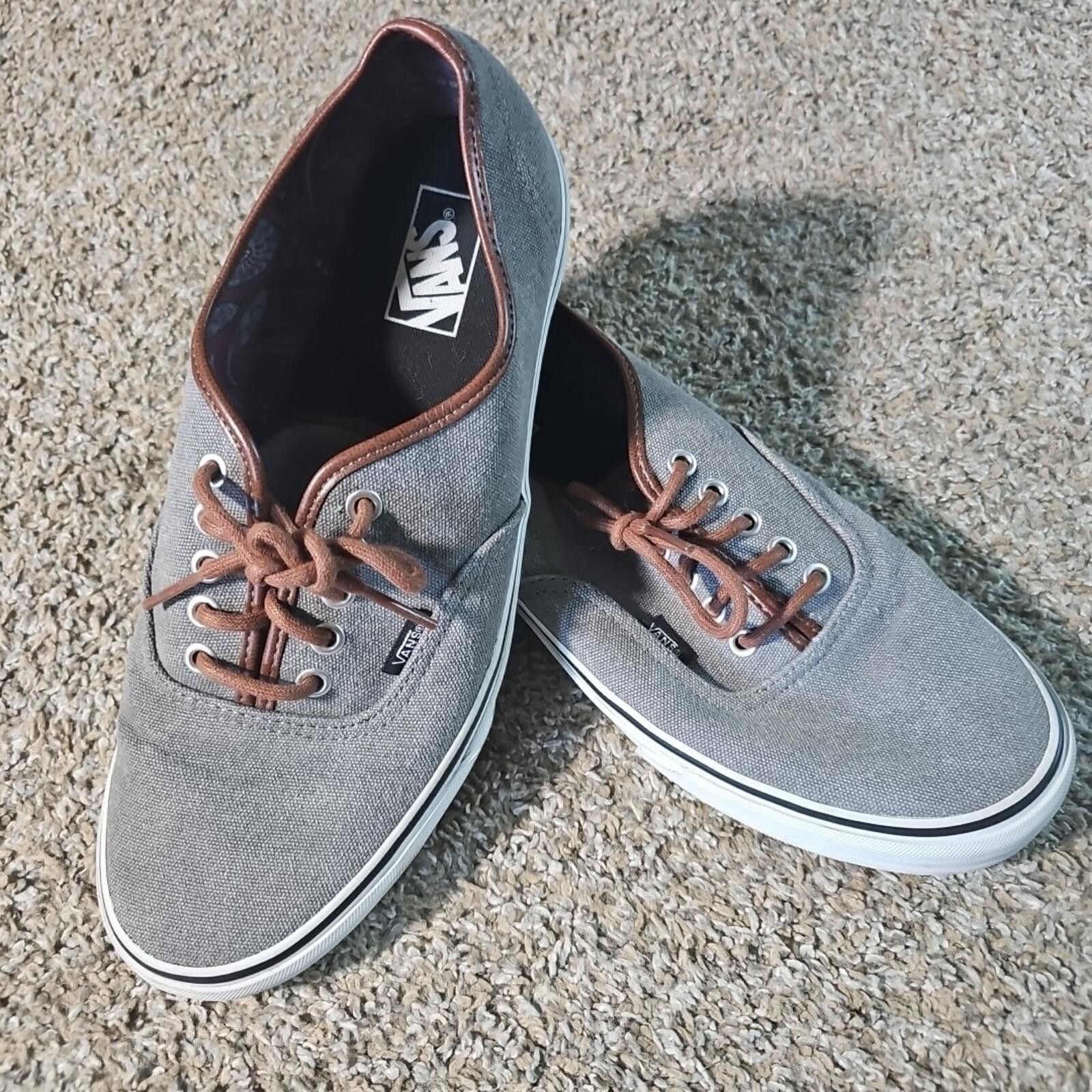 Vans Vans Off The Wall Sz 11 Shoes Size US 11 / EU 44 - 1 Thumbnail