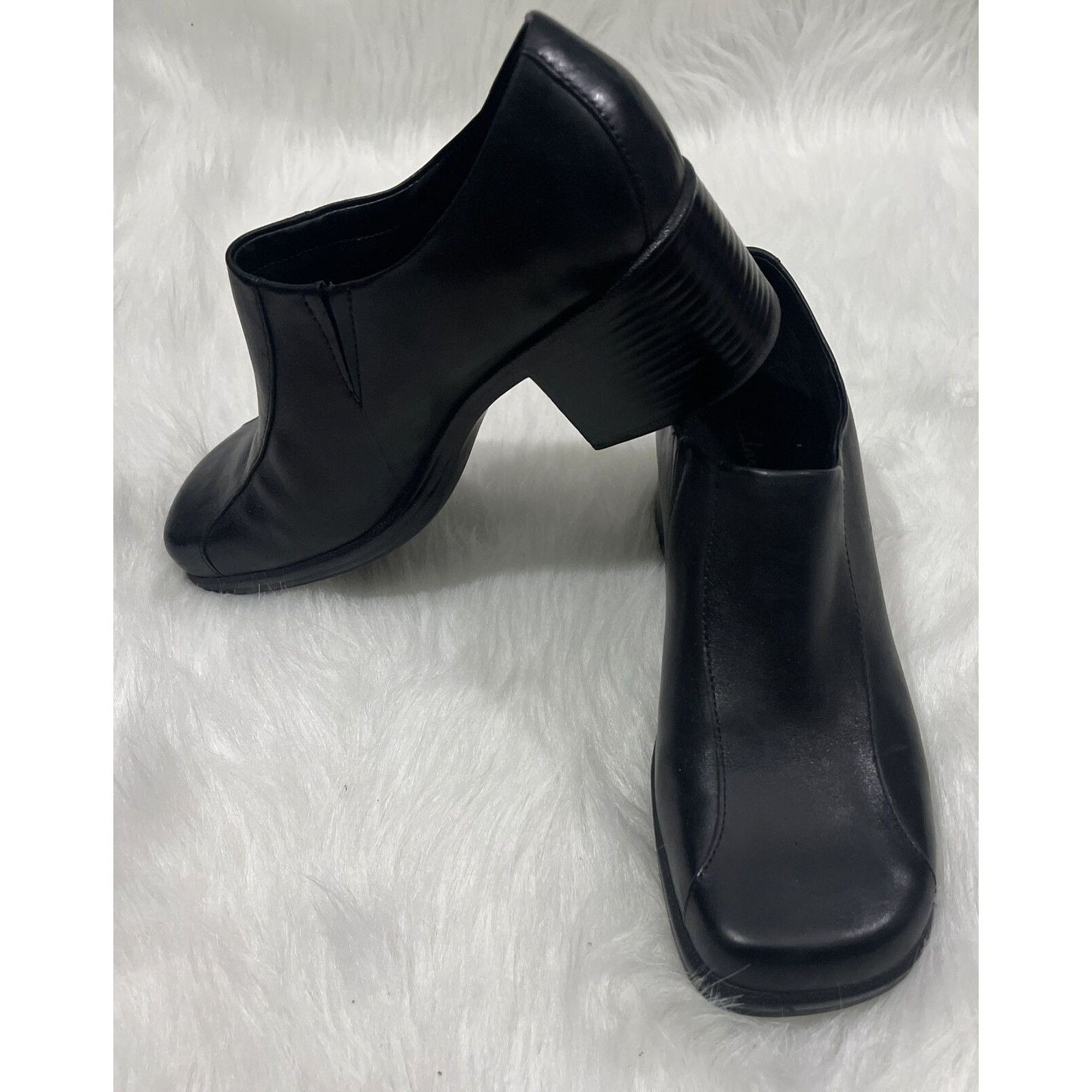 Clarks CLARKS booties Womens size 8.5 black square toe Size US 8.5 / IT 38.5 - 2 Thumbnail