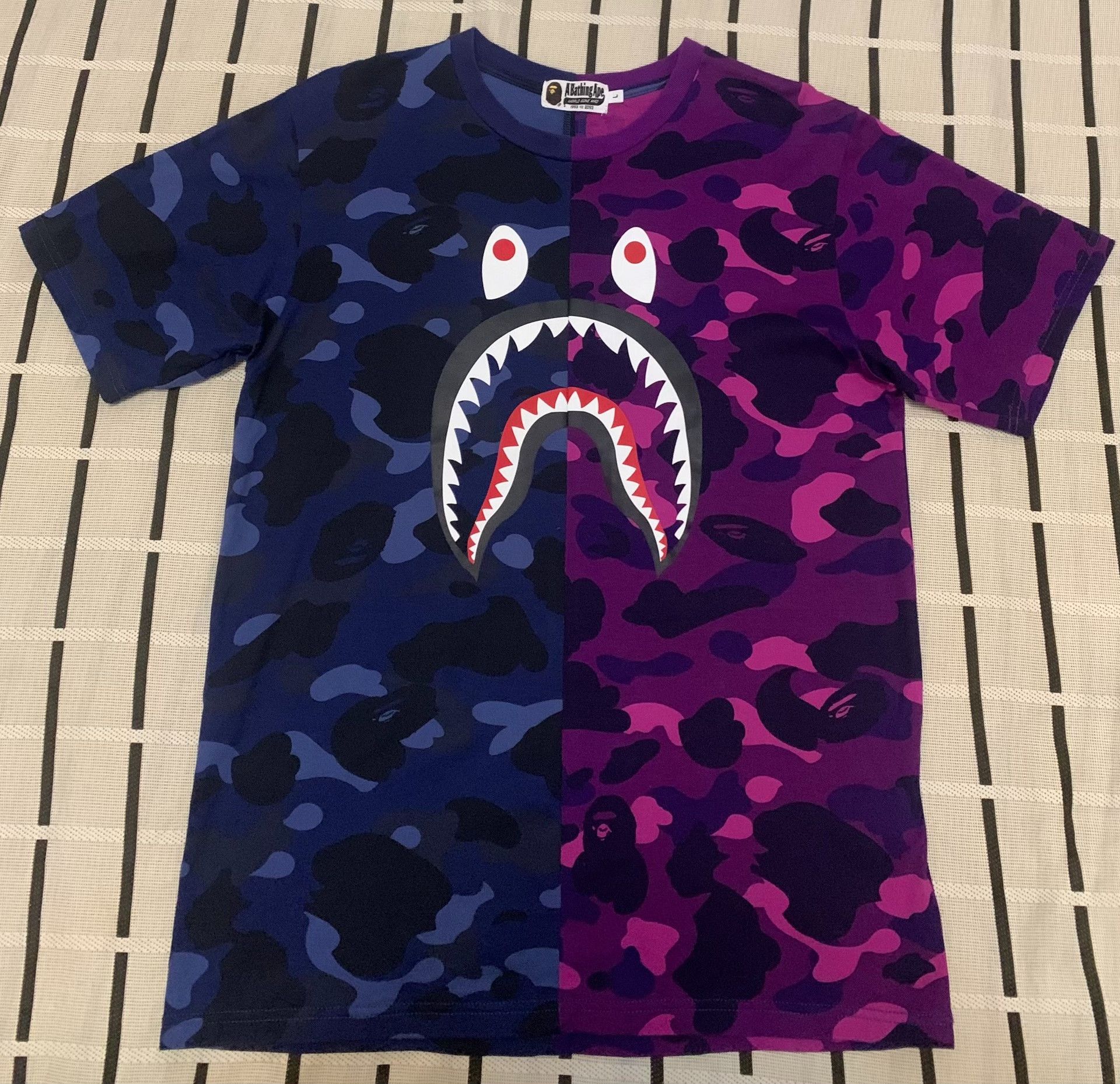 Bape Bape Shark Camo Purple T-Shirt L Men Size US L / EU 52-54 / 3 - 1 Thumbnail