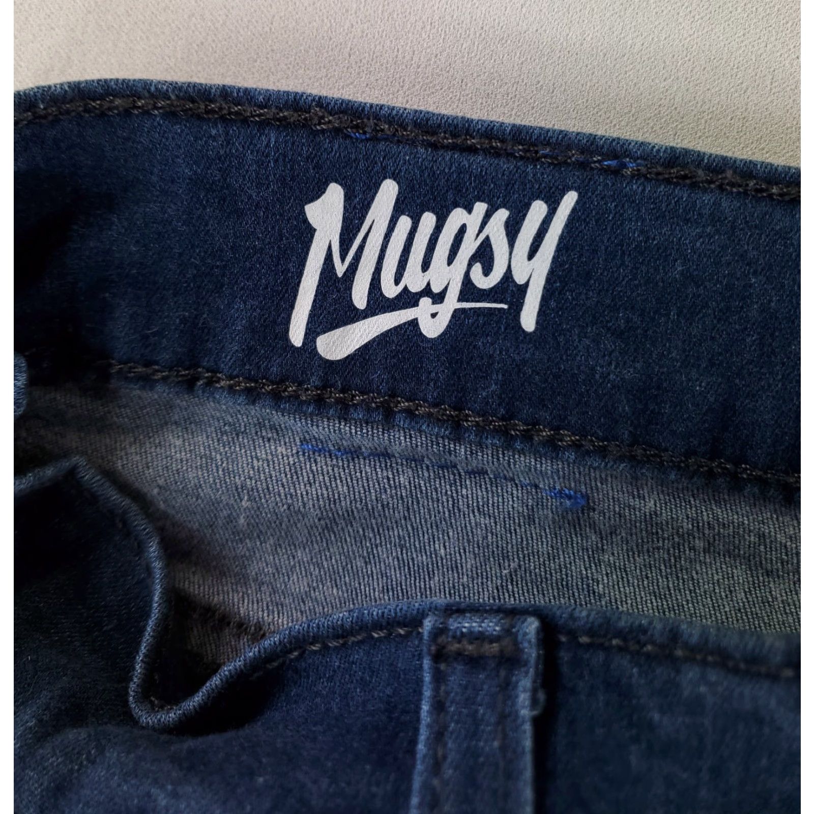 Vintage **Mens Mugsy Blue Lake Shores Stretchy Jean 35** User: **Mens Mugsy Blue Lake Shores Stretchy Jean 35** Size US 35 - 4 Thumbnail