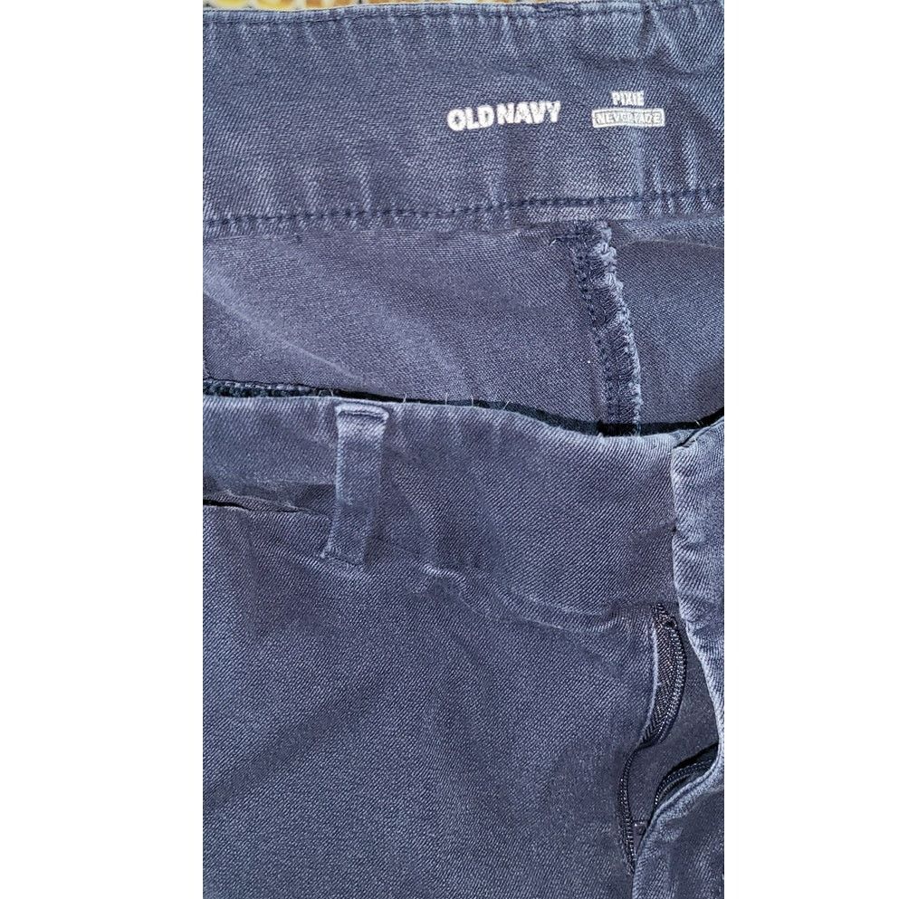 Old Navy Old Navy Pixie Cropped Blue MidRise Stretch Pants size 6 Size 28" / US 6 / IT 42 - 3 Thumbnail