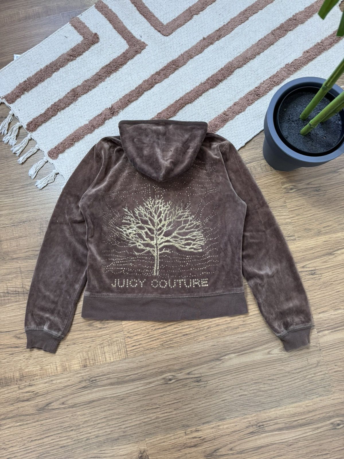 VINTAGE JUICY COUTURE VELOUR 2000s ZIP UP HOODIE