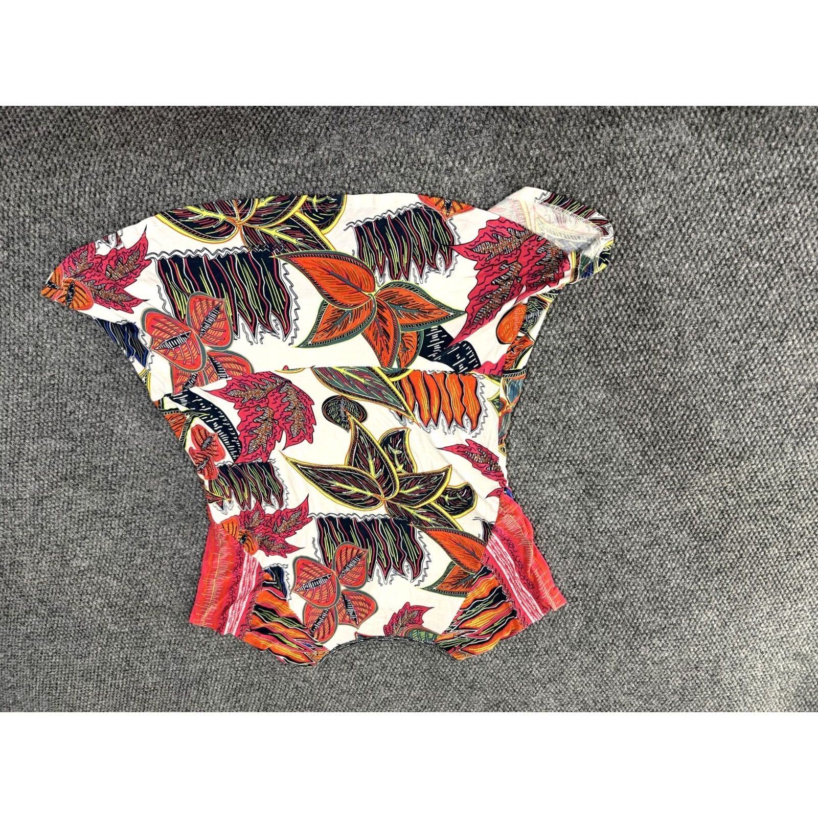 Soft Surroundings Soft Surroundings Blouse Womens M Multicolor Floral Scoop Neck Short Sleeve Tunic Top Shirt Adult Ladies Casual Summer Women’s Modern Fitted? Size M / US 6-8 / IT 42-44 - 6 Thumbnail
